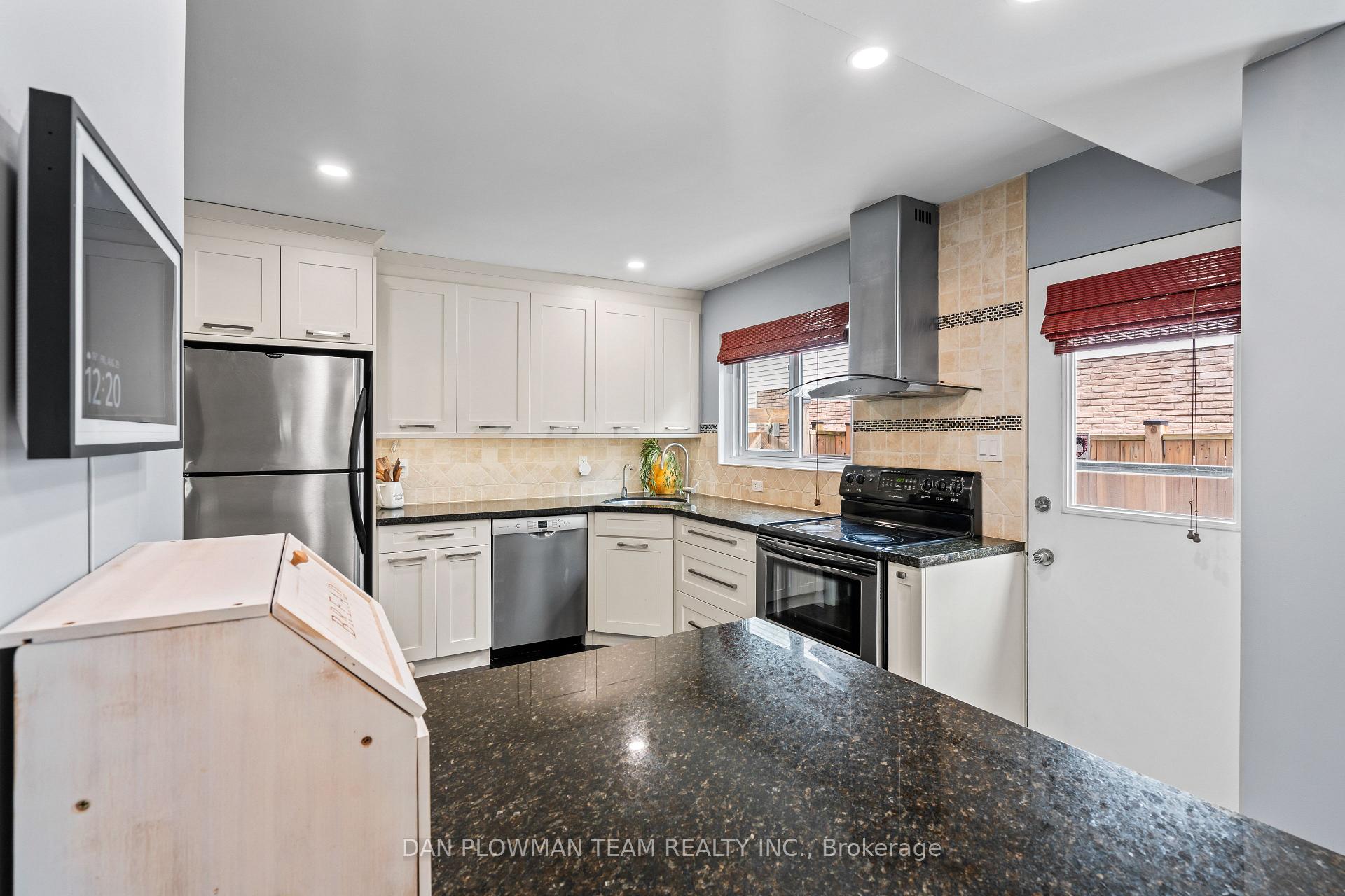 Photo 9 of 1264 Venus Crescent, Oshawa, Lakeview — HOMEH