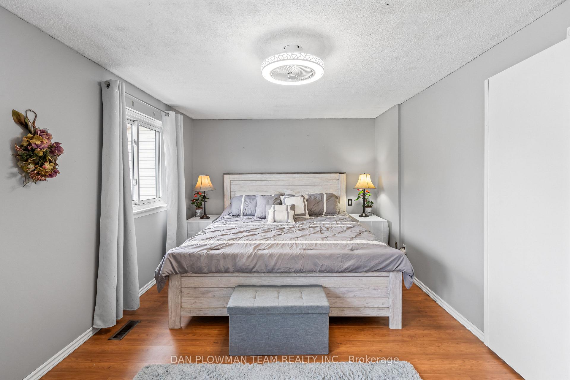 Photo 23 of 1264 Venus Crescent, Oshawa, Lakeview — HOMEH