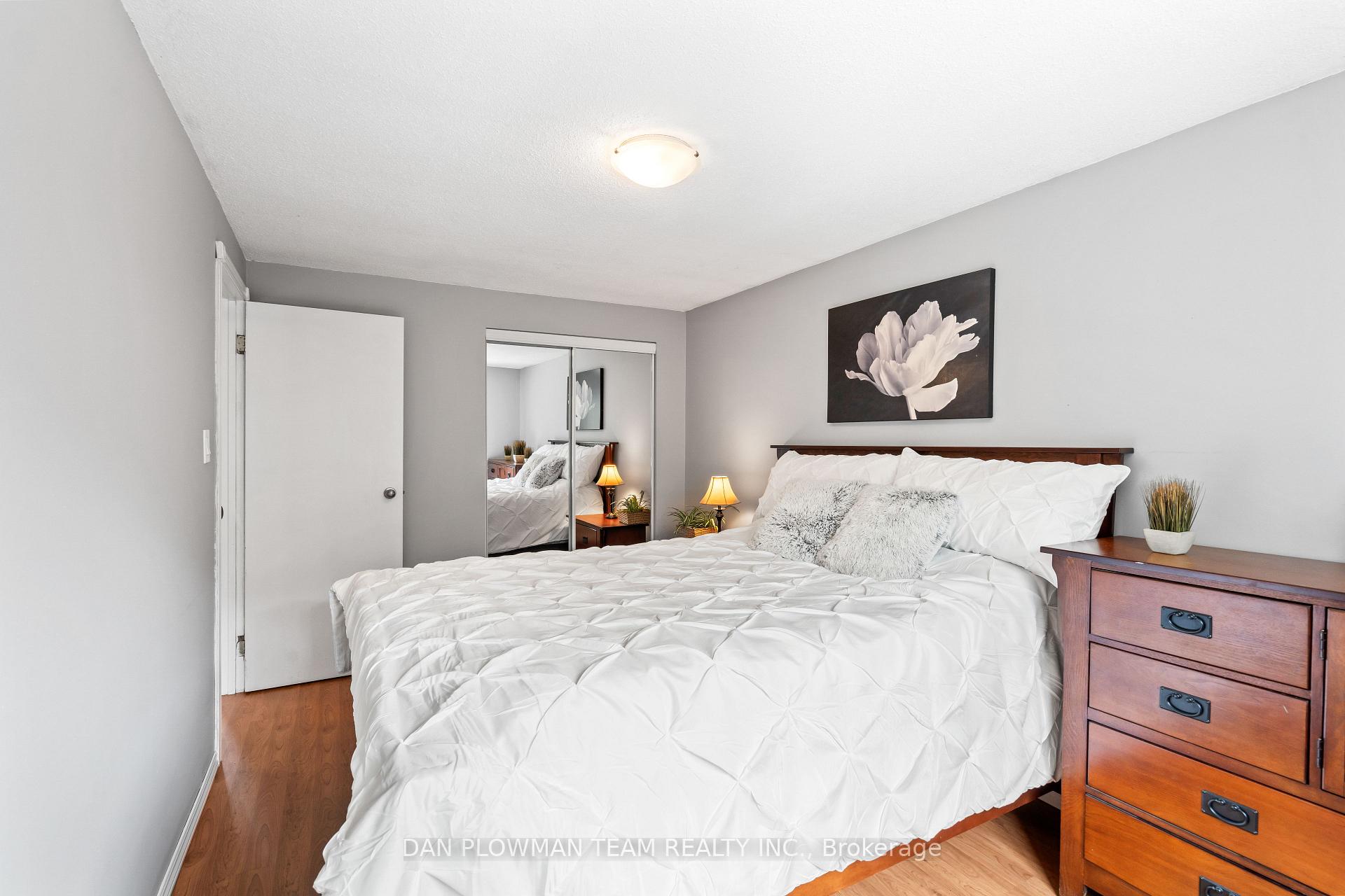 Photo 28 of 1264 Venus Crescent, Oshawa, Lakeview — HOMEH