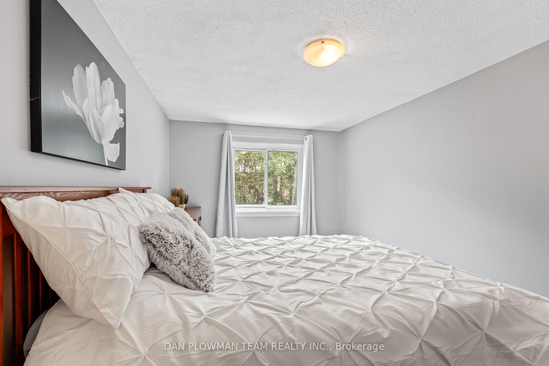 Photo 29 of 1264 Venus Crescent, Oshawa, Lakeview — HOMEH