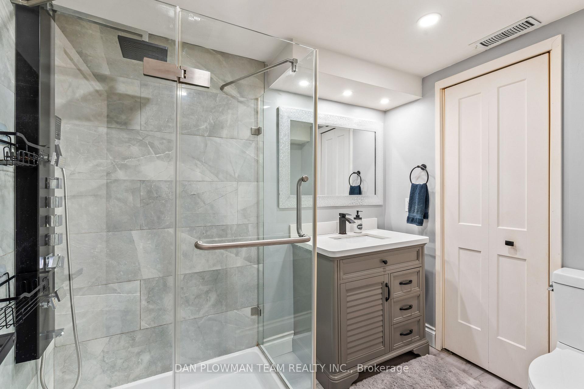 Photo 34 of 1264 Venus Crescent, Oshawa, Lakeview — HOMEH
