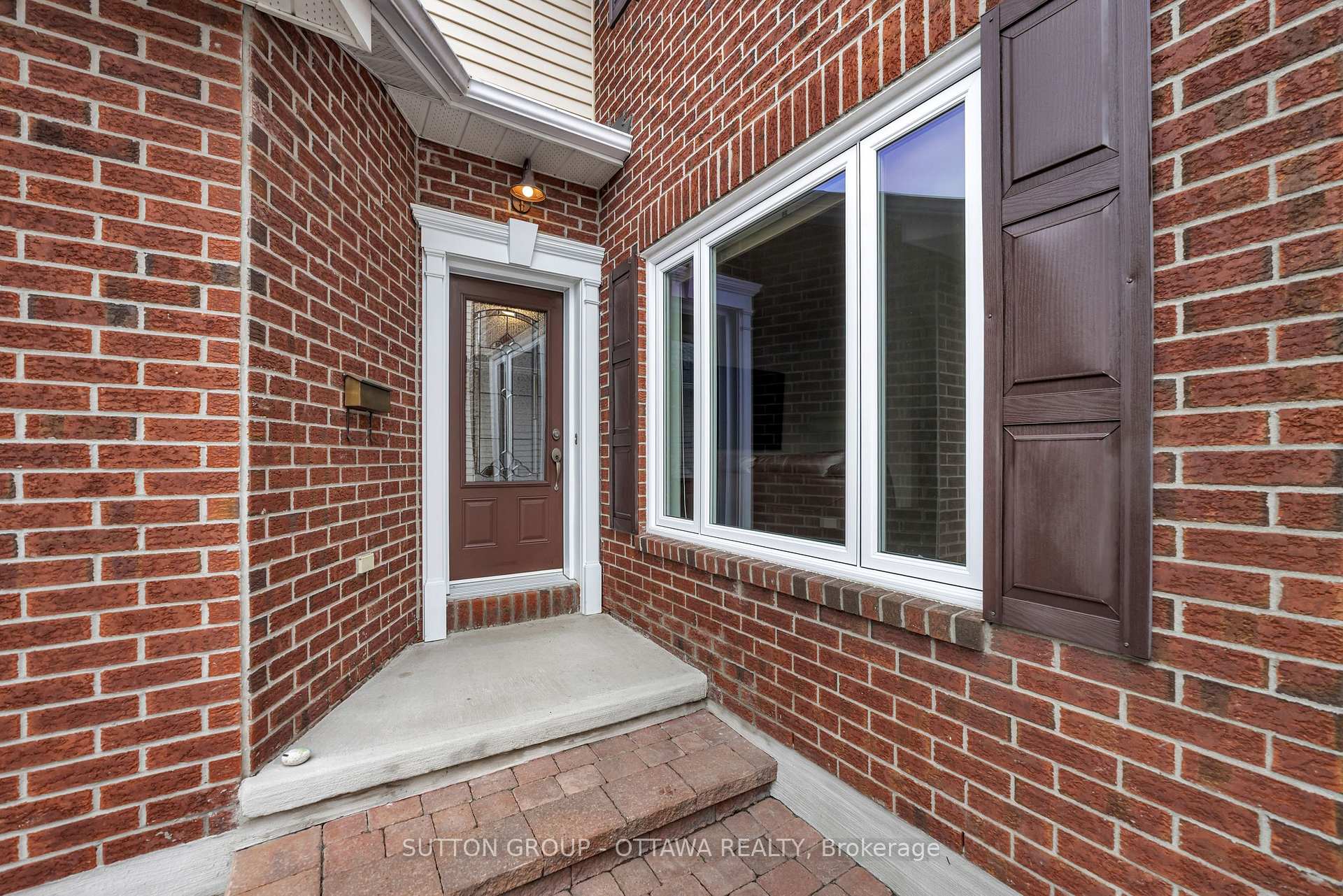 Photo 4 of 6586 Des Merles Lane, Ottawa, Orleans/Sunridge — HOMEH
