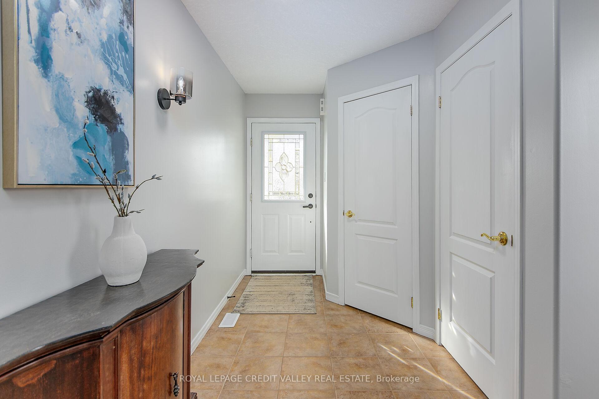 Photo 3 of 44 Falkner Road, New Tecumseth, Alliston — HOMEH