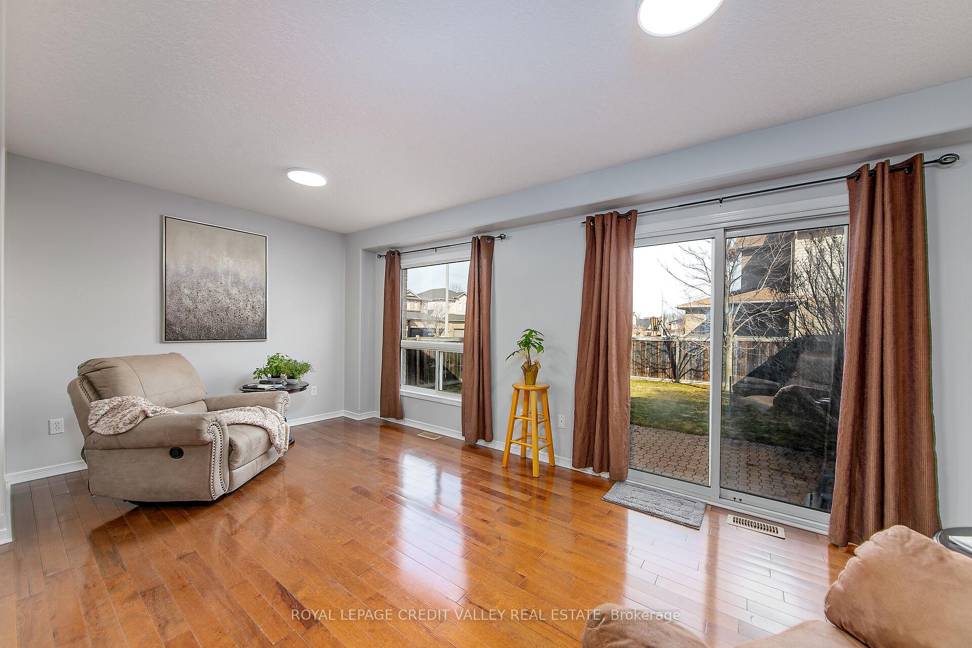 Photo 5 of 44 Falkner Road, New Tecumseth, Alliston — HOMEH