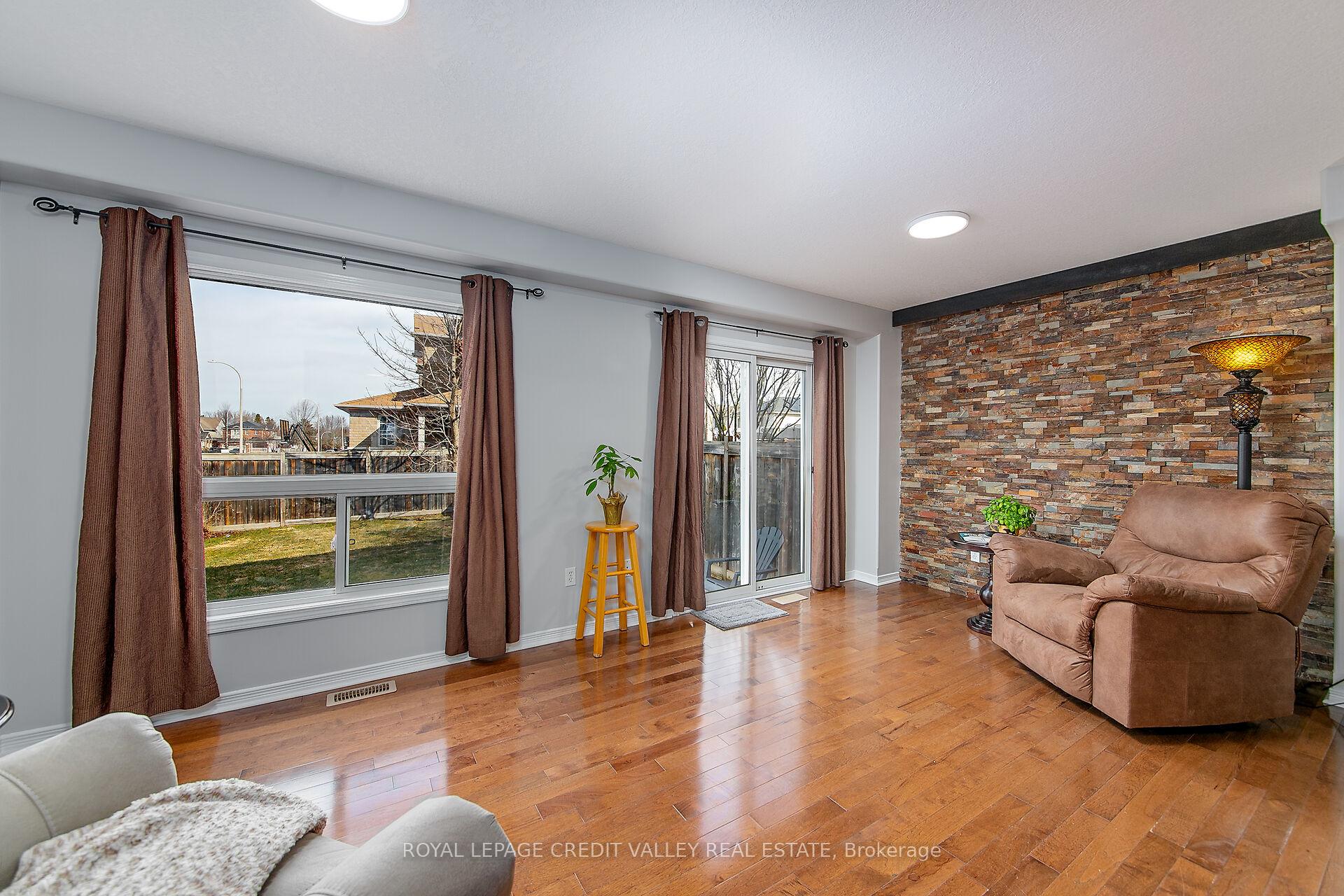 Photo 6 of 44 Falkner Road, New Tecumseth, Alliston — HOMEH