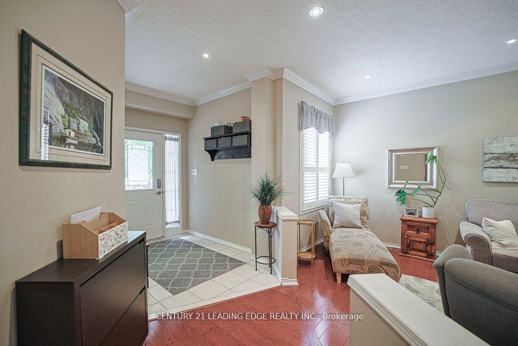 Photo 5 of 1217 Leacock Court, Oshawa, Taunton — HOMEH