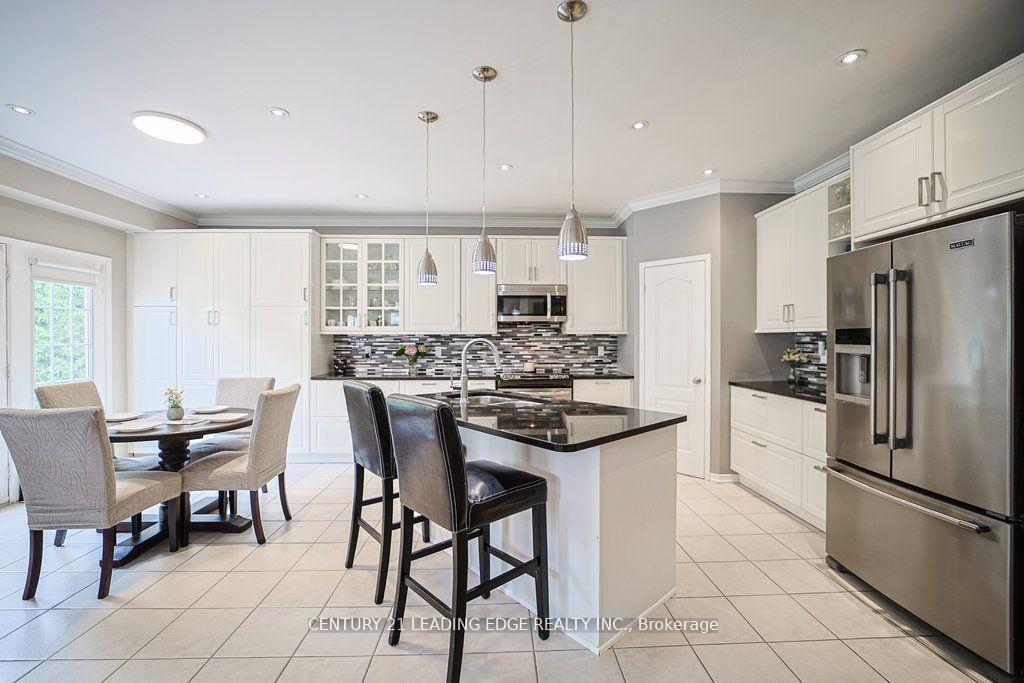 Photo 11 of 1217 Leacock Court, Oshawa, Taunton — HOMEH