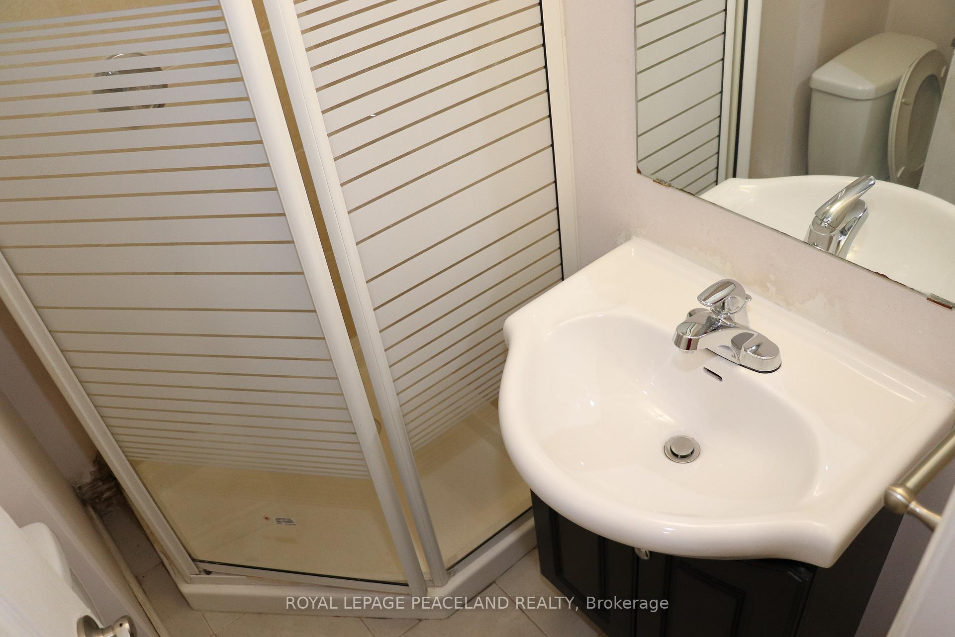 Photo 21 of 10 Dahlia Road, Markham, Commerce Valley — HOMEH