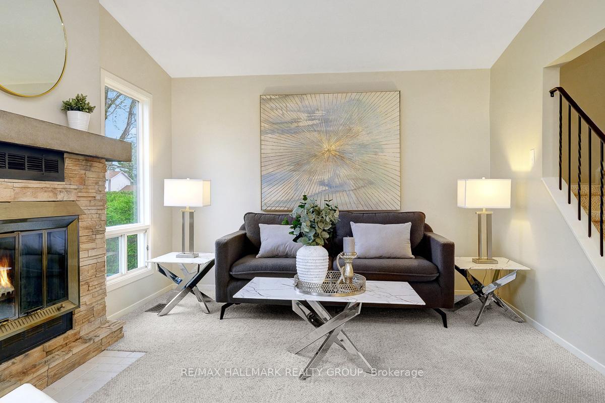 Photo 8 of 1047 Arrowhead Place, Ottawa, Convent Glen — HOMEH