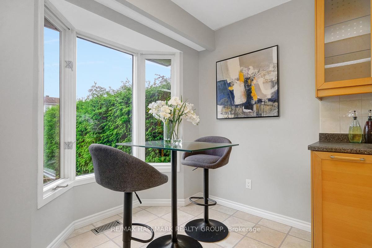 Photo 20 of 1047 Arrowhead Place, Ottawa, Convent Glen — HOMEH
