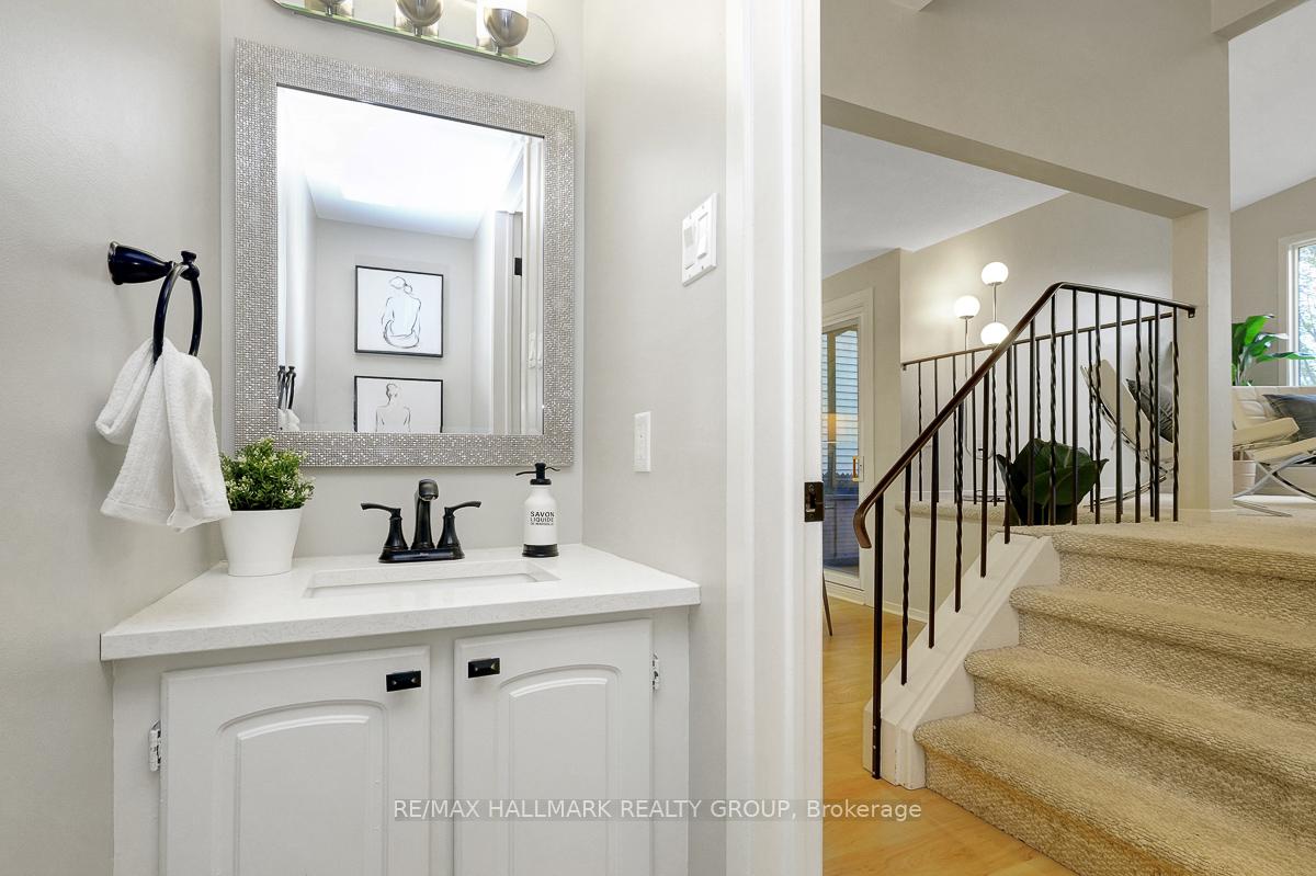 Photo 22 of 1047 Arrowhead Place, Ottawa, Convent Glen — HOMEH