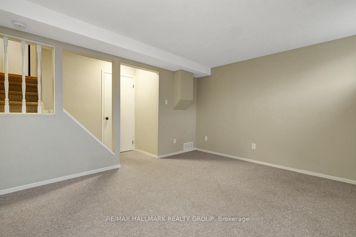 Photo 31 of 1047 Arrowhead Place, Ottawa, Convent Glen — HOMEH