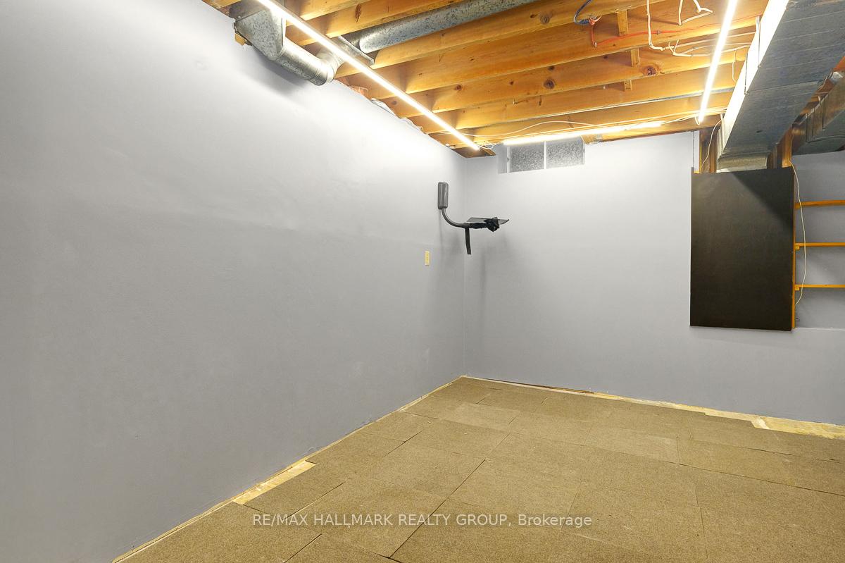 Photo 35 of 1047 Arrowhead Place, Ottawa, Convent Glen — HOMEH