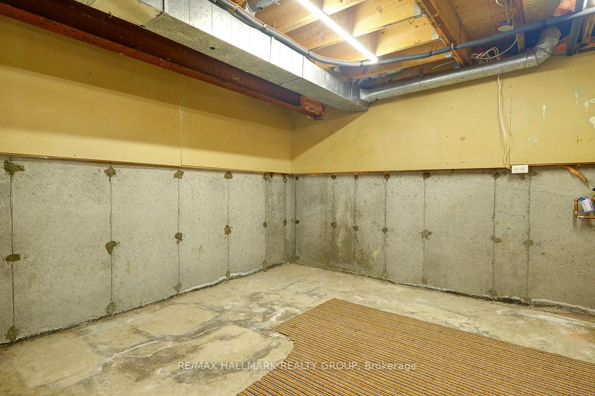 Photo 36 of 1047 Arrowhead Place, Ottawa, Convent Glen — HOMEH