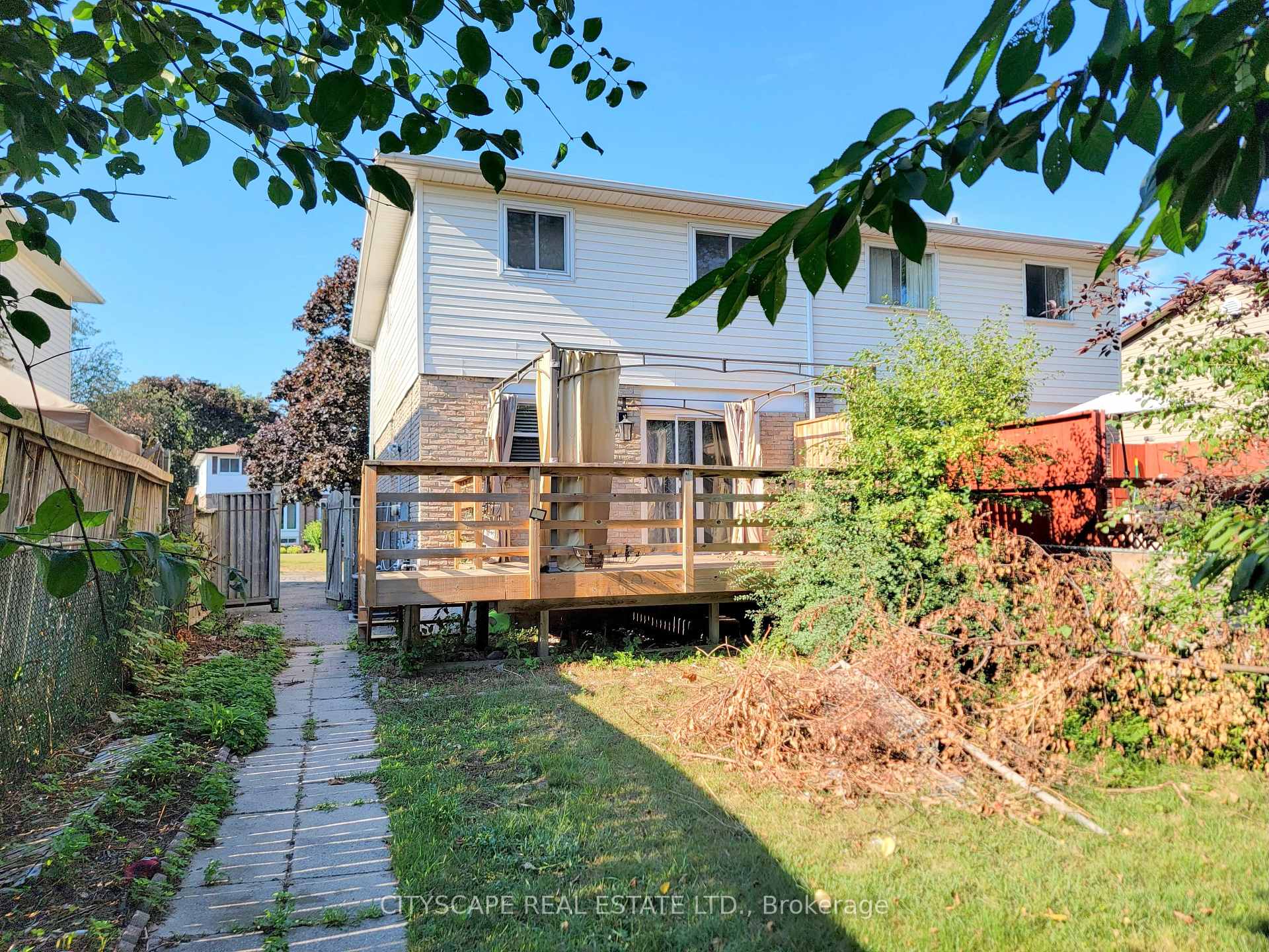 Photo 34 of 350 Vancouver Crescent, Oshawa, Vanier — HOMEH