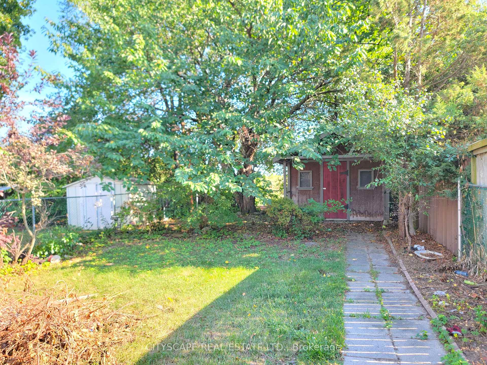 Photo 37 of 350 Vancouver Crescent, Oshawa, Vanier — HOMEH