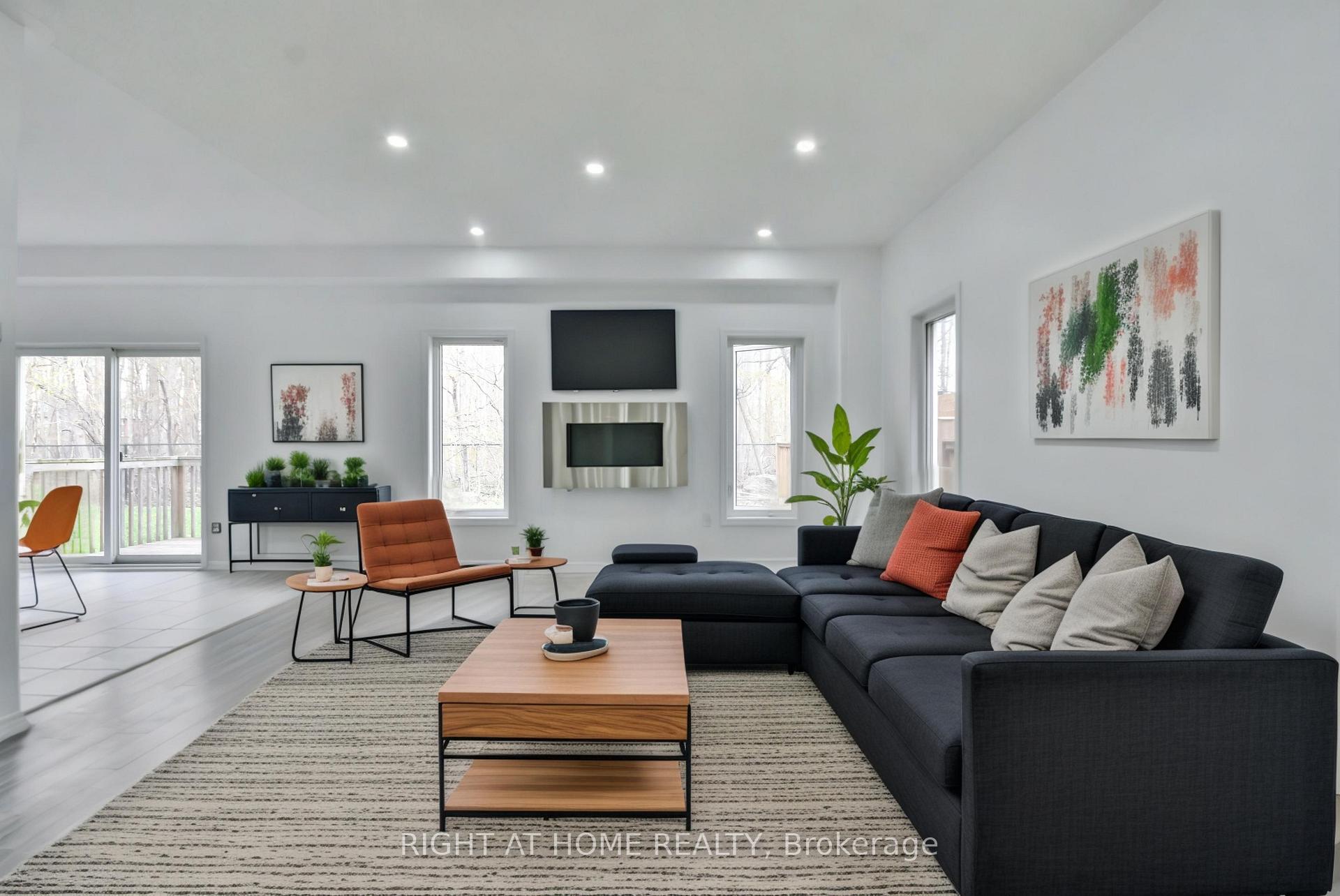 Photo 3 of 263 Diana Drive, Orillia — HOMEH