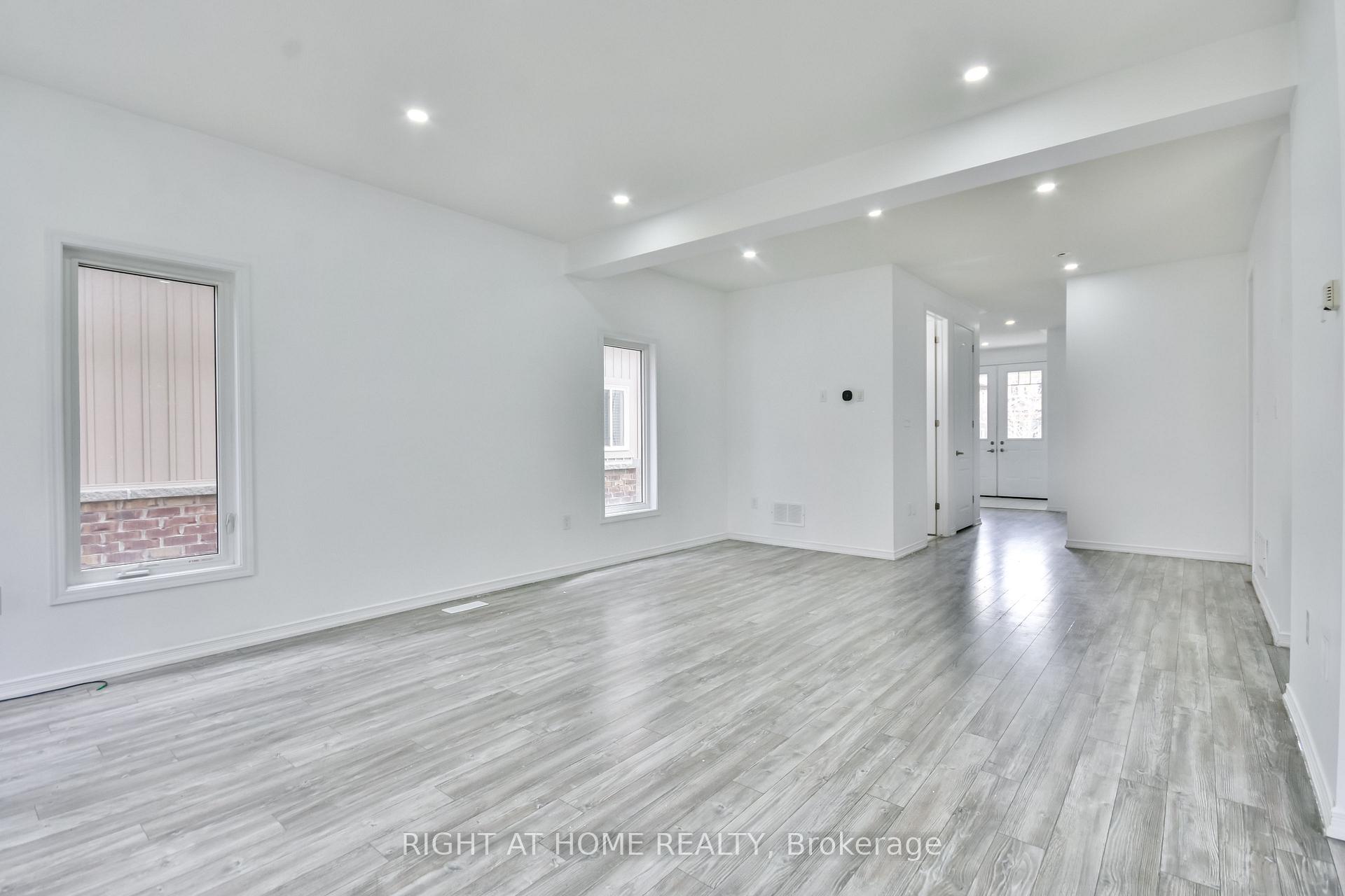 Photo 8 of 263 Diana Drive, Orillia — HOMEH