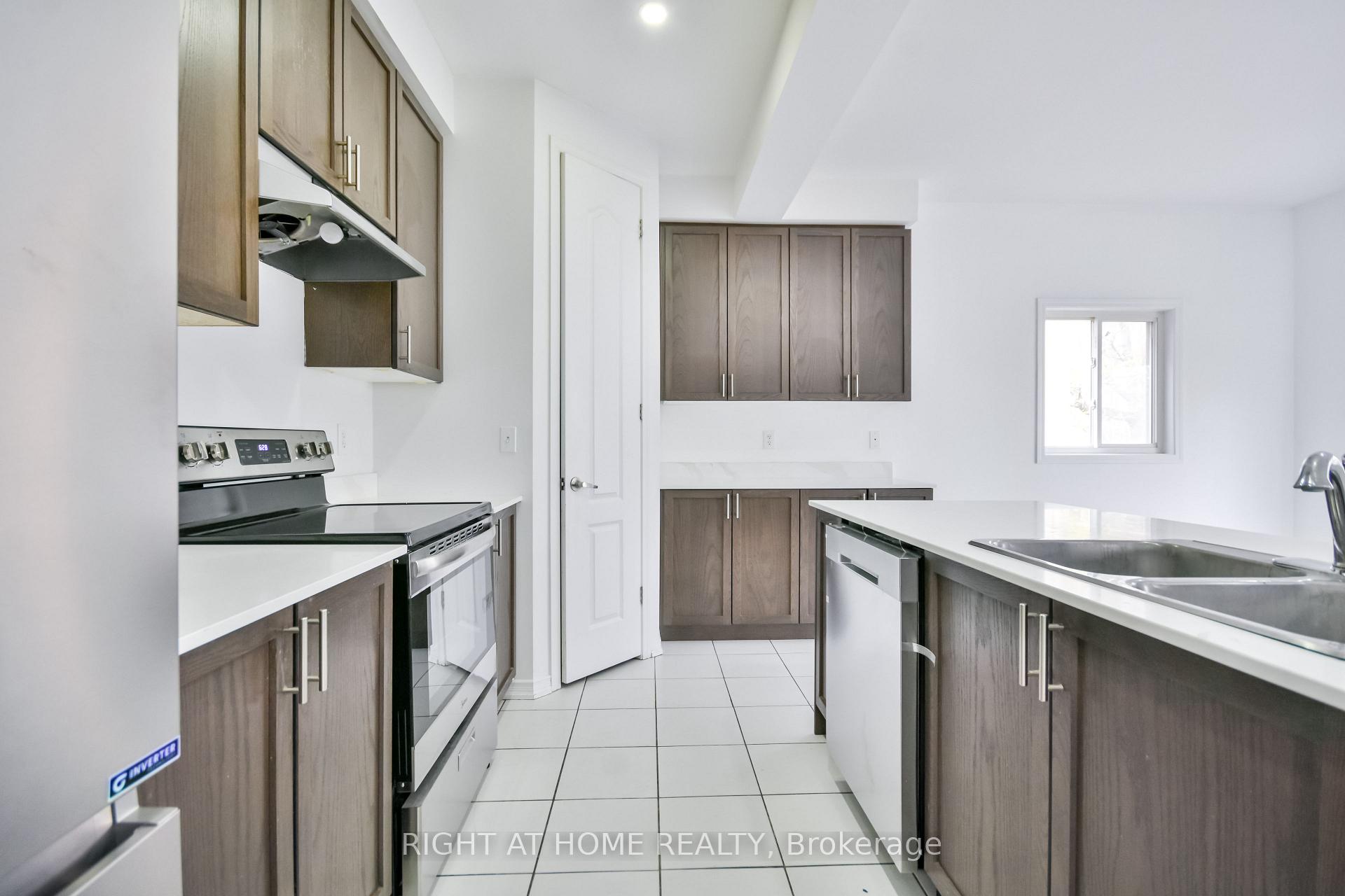 Photo 12 of 263 Diana Drive, Orillia — HOMEH