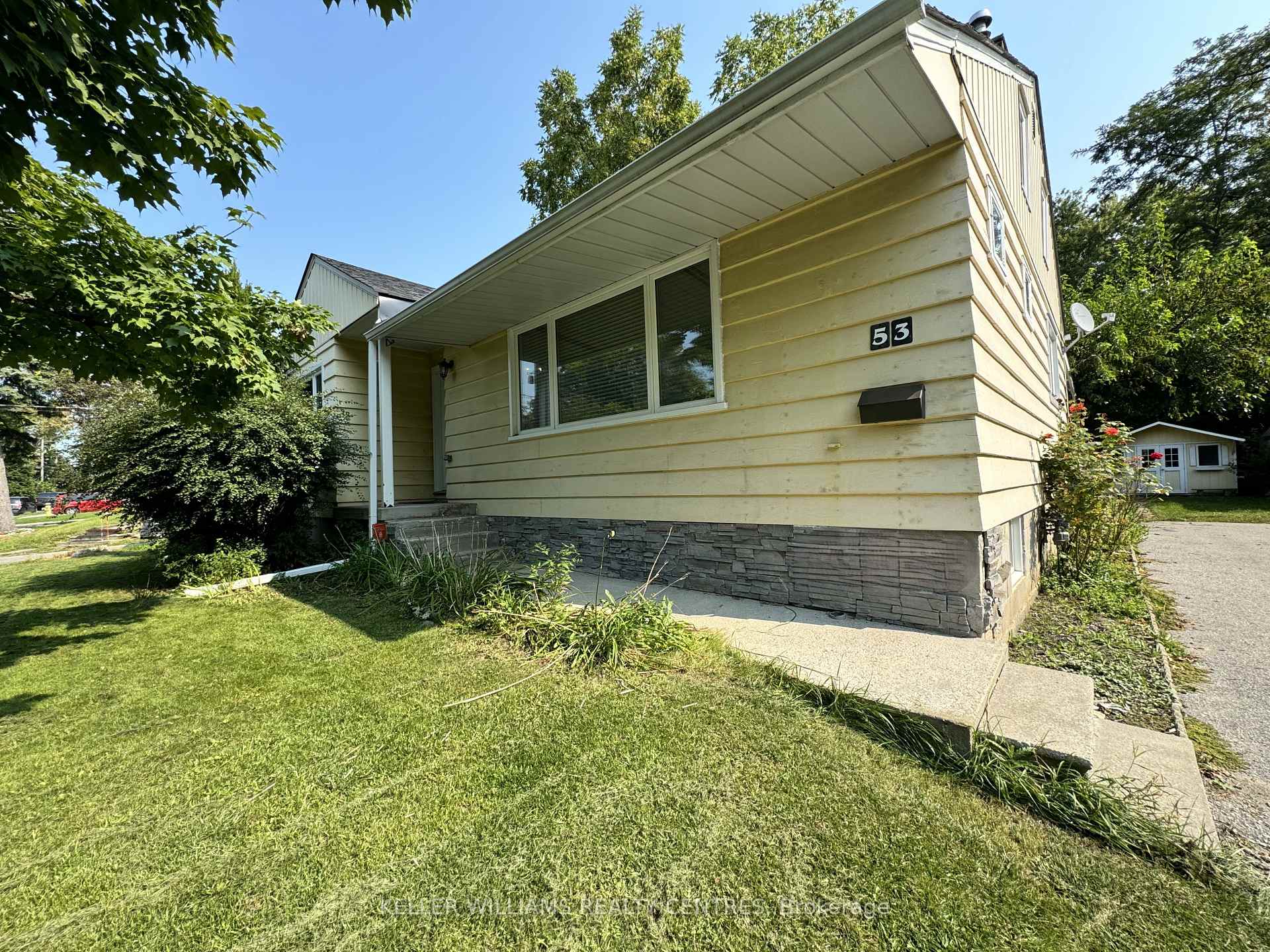 Photo 3 of Unit Upper, 53 Peter Street, Markham, Old Markham Village — HOMEH