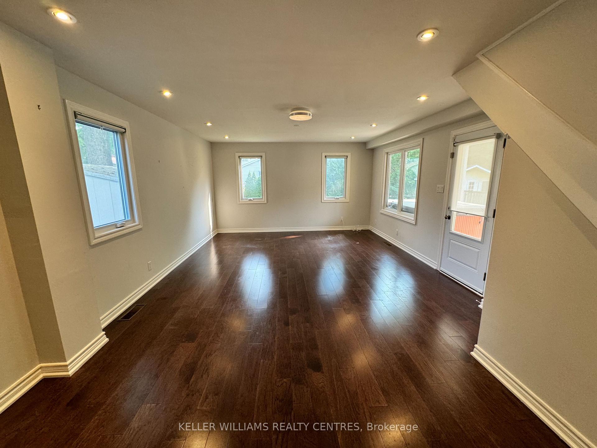 Photo 13 of Unit Upper, 53 Peter Street, Markham, Old Markham Village — HOMEH