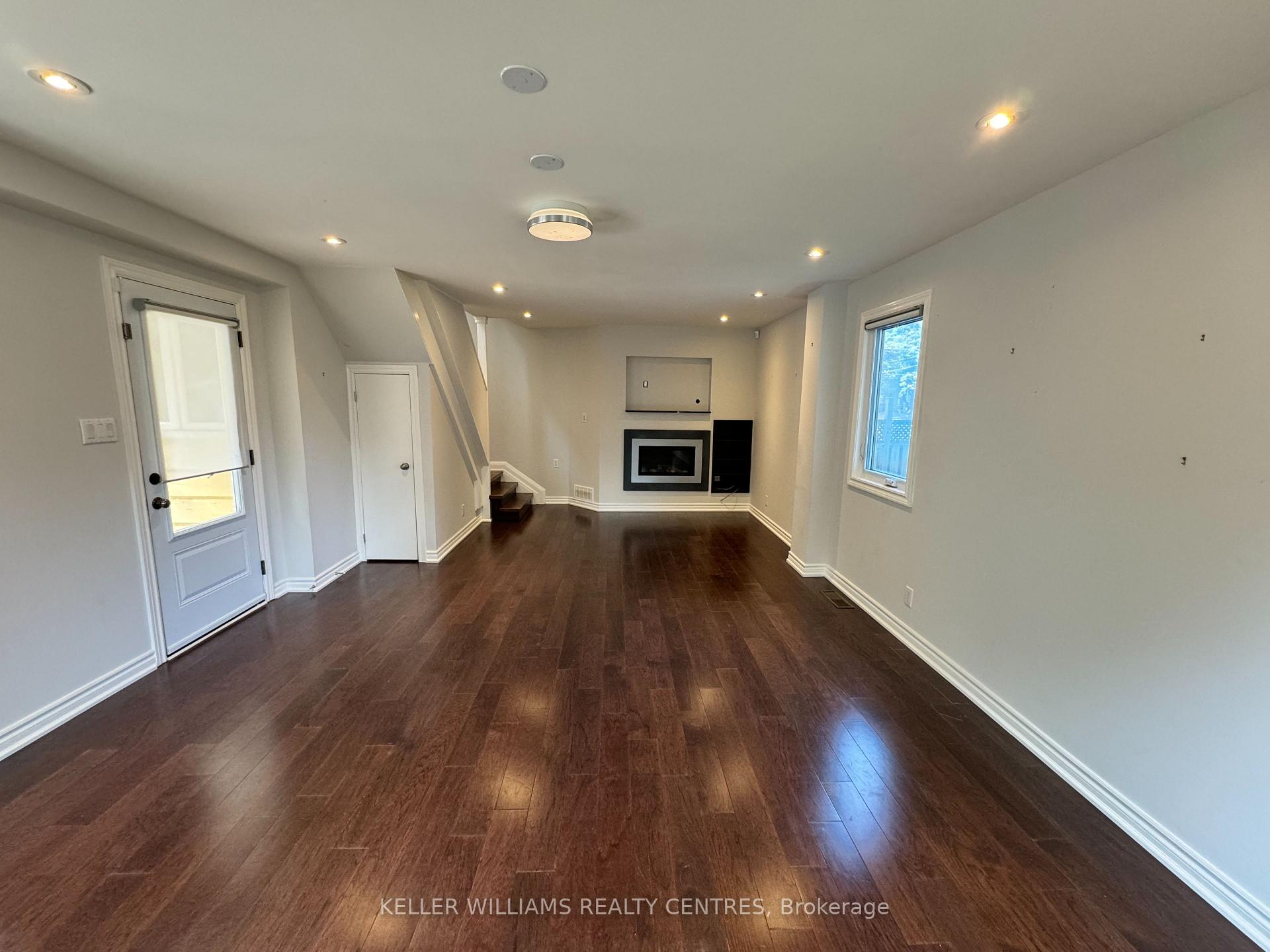 Photo 14 of Unit Upper, 53 Peter Street, Markham, Old Markham Village — HOMEH