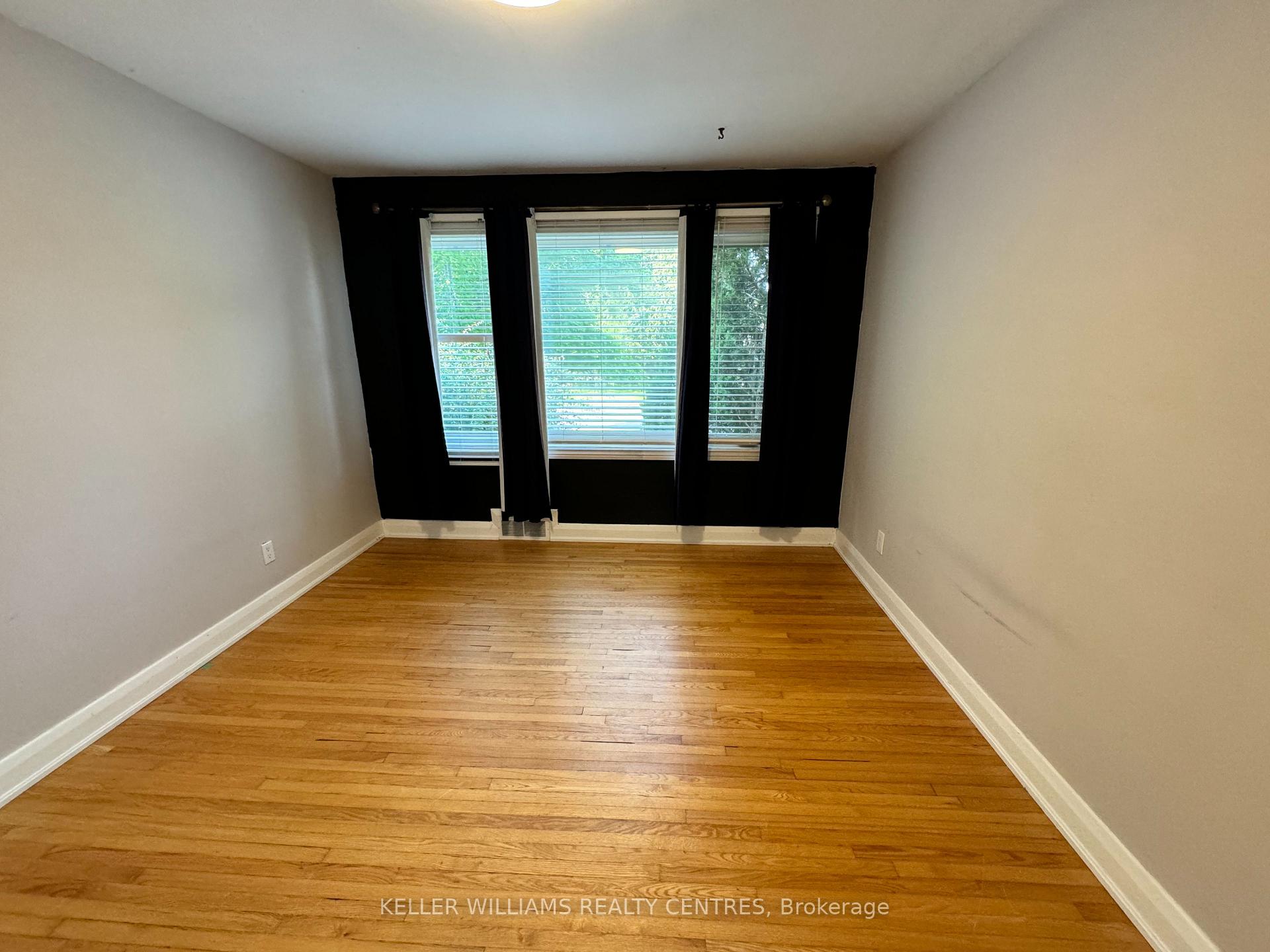 Photo 15 of Unit Upper, 53 Peter Street, Markham, Old Markham Village — HOMEH