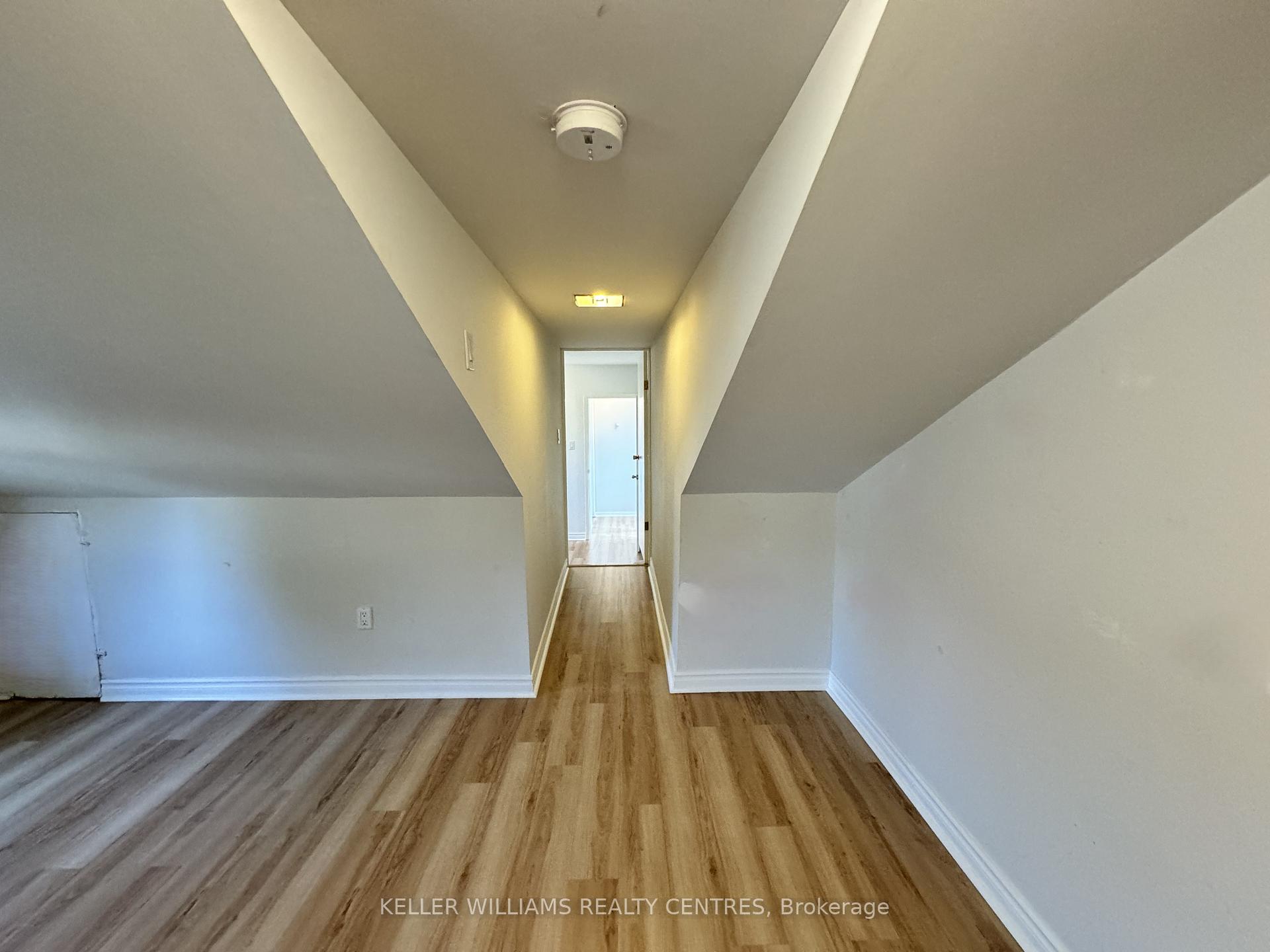 Photo 24 of Unit Upper, 53 Peter Street, Markham, Old Markham Village — HOMEH
