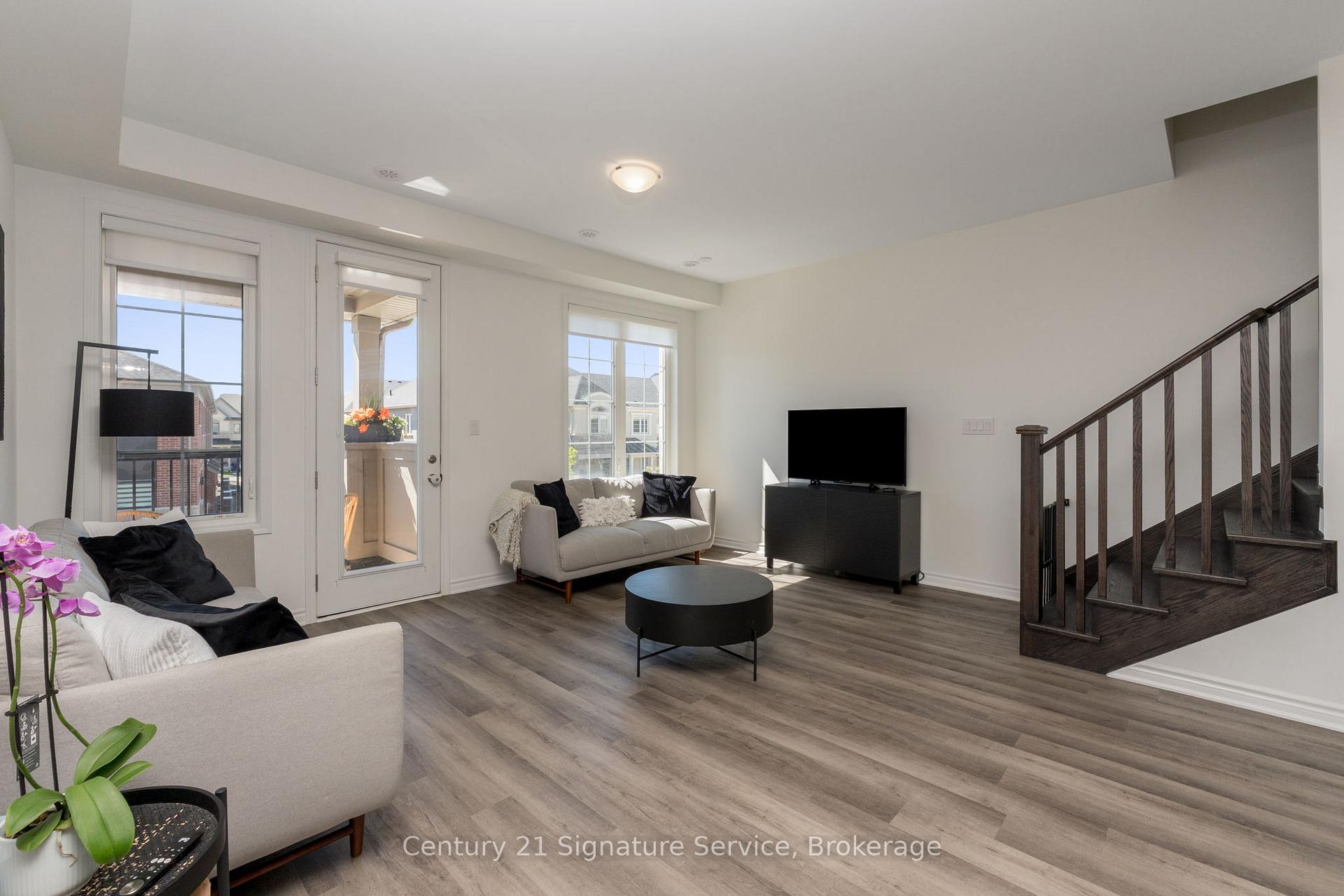 Photo 5 of 1579 Denison Place, Milton, Bowes — HOMEH
