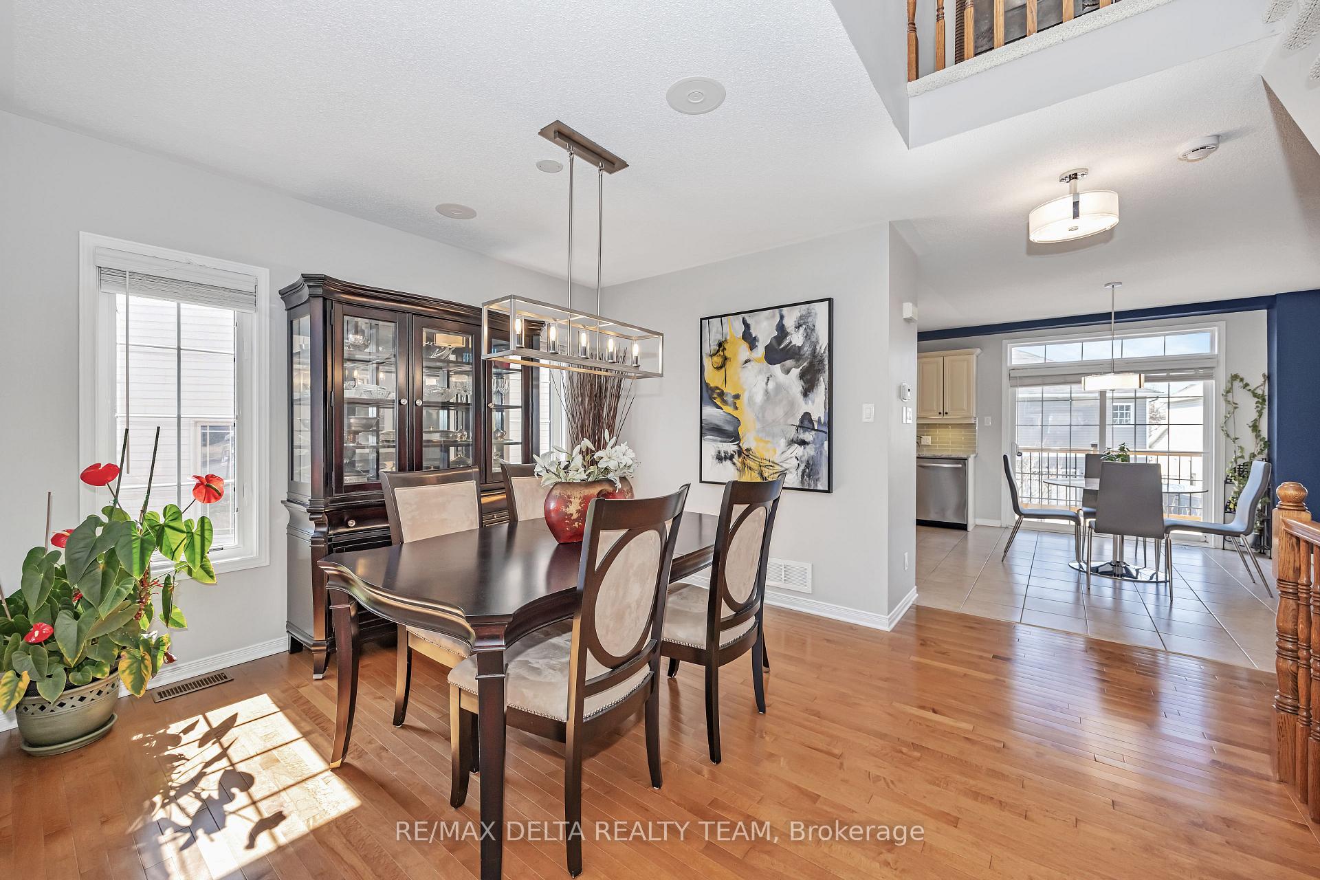 Photo 6 of 205 Lucinda Crescent, Ottawa, Mer Bleue/Bradley Estates/Anderson Park — HOMEH