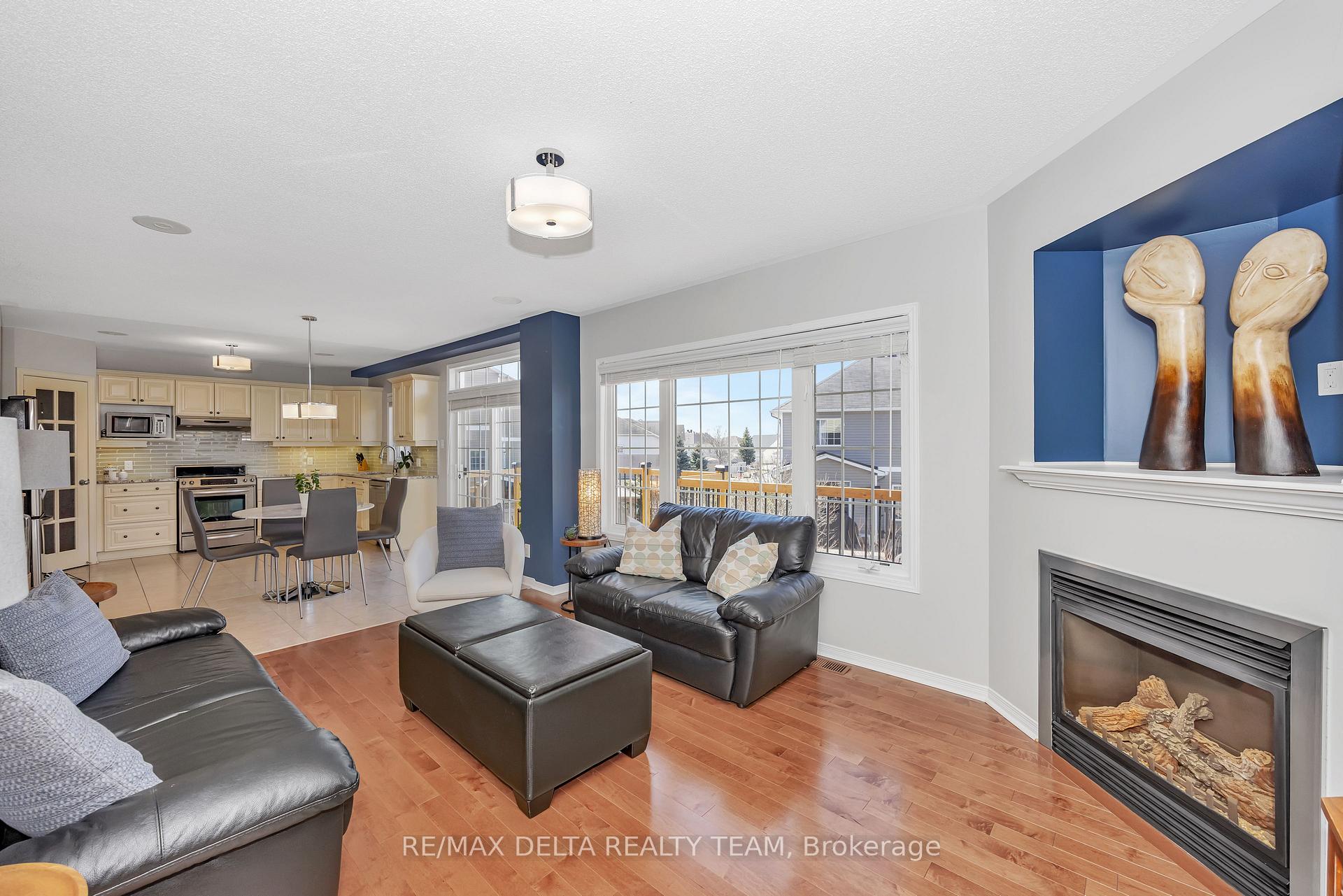 Photo 9 of 205 Lucinda Crescent, Ottawa, Mer Bleue/Bradley Estates/Anderson Park — HOMEH