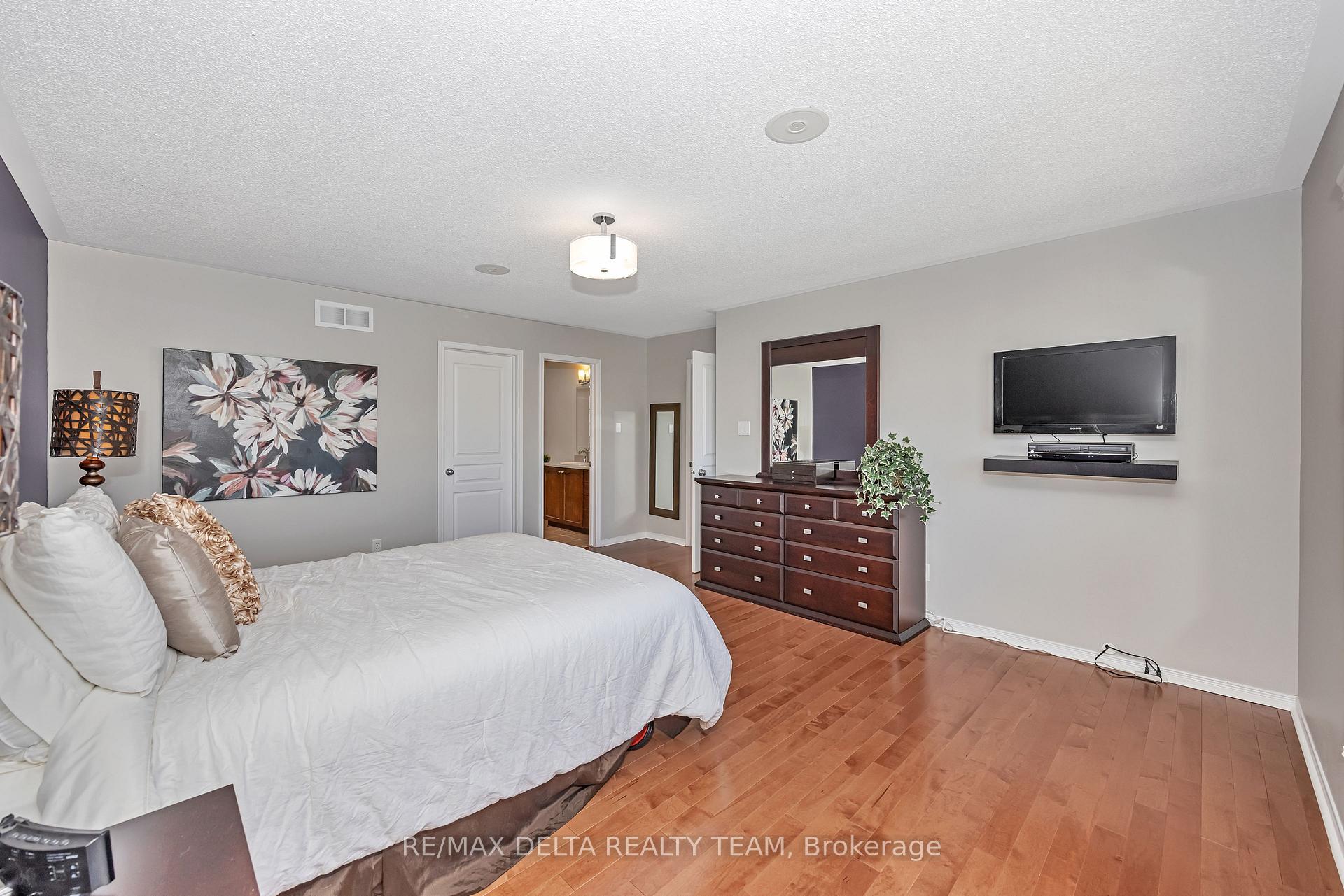 Photo 21 of 205 Lucinda Crescent, Ottawa, Mer Bleue/Bradley Estates/Anderson Park — HOMEH