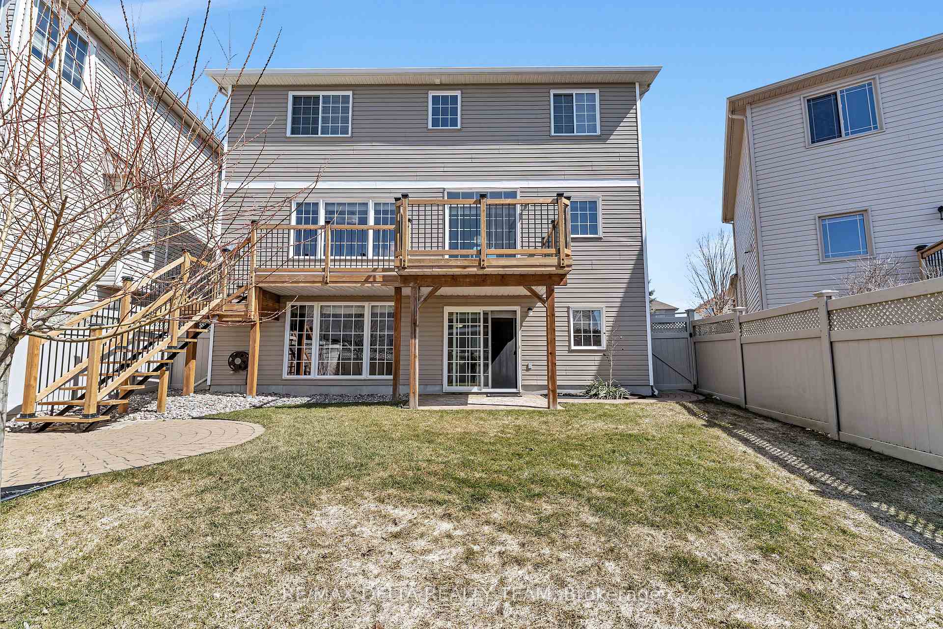 Photo 35 of 205 Lucinda Crescent, Ottawa, Mer Bleue/Bradley Estates/Anderson Park — HOMEH