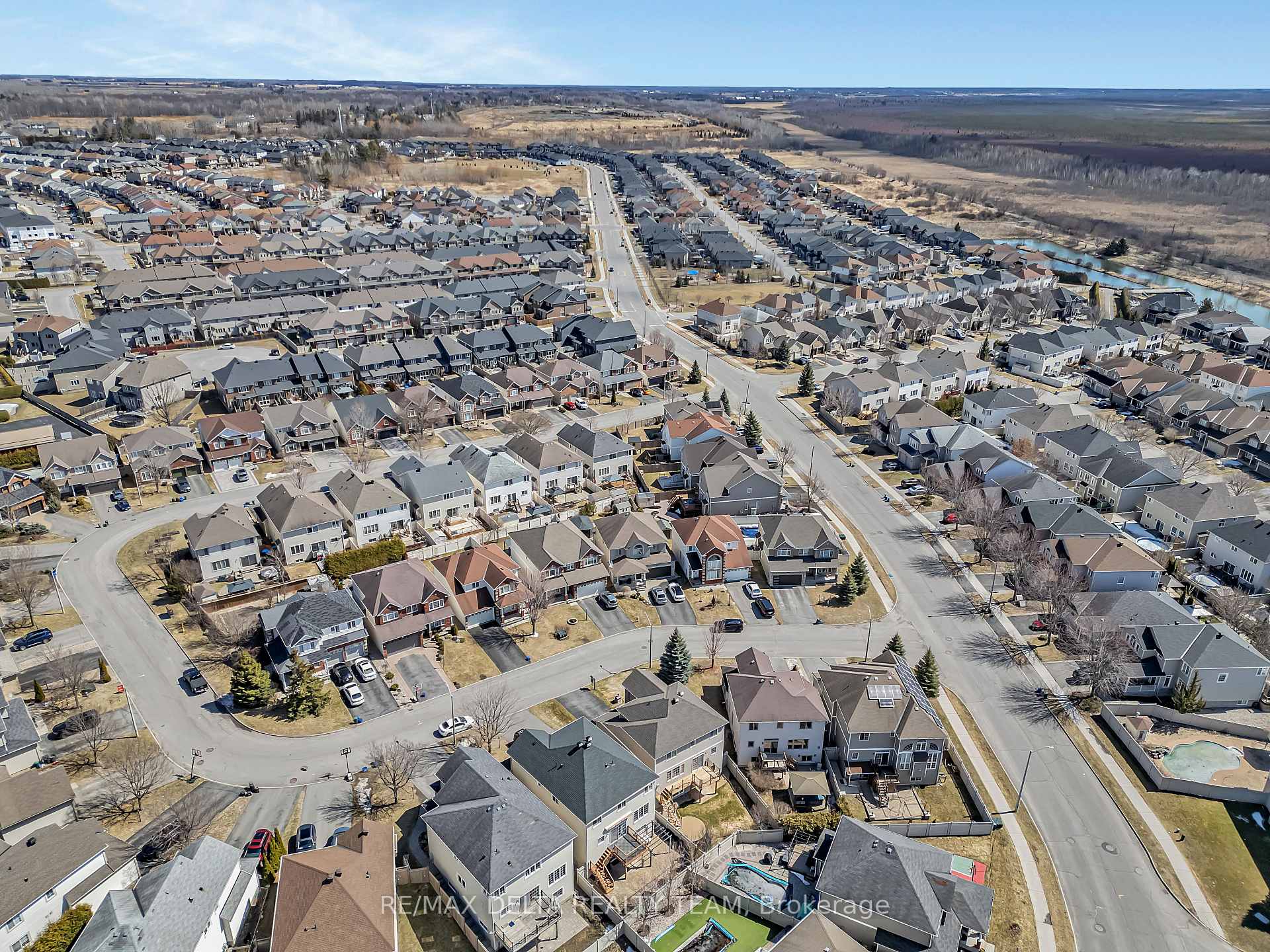 Photo 40 of 205 Lucinda Crescent, Ottawa, Mer Bleue/Bradley Estates/Anderson Park — HOMEH