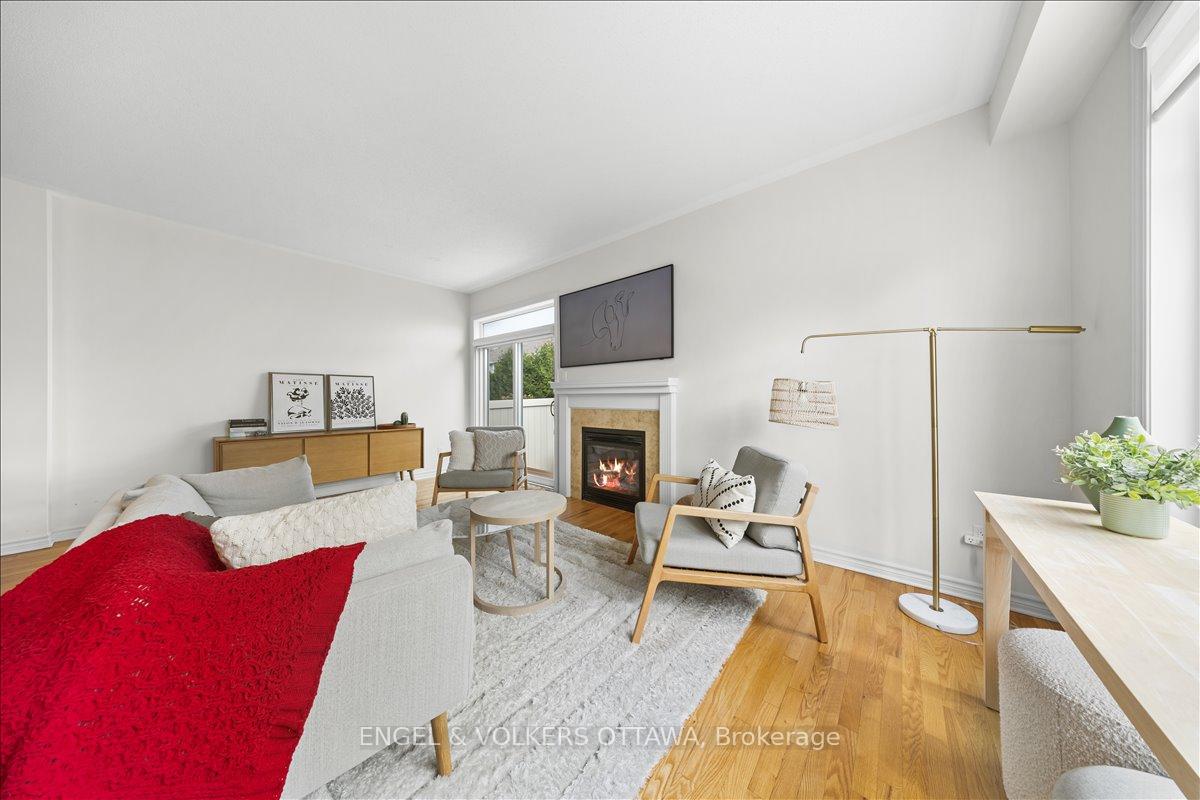 Photo 14 of 501 Strasbourg Street, Ottawa, Avalon West — HOMEH