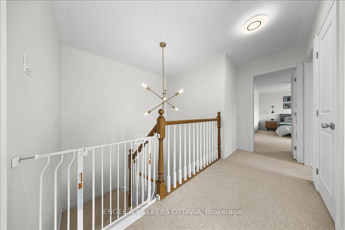 Photo 16 of 501 Strasbourg Street, Ottawa, Avalon West — HOMEH