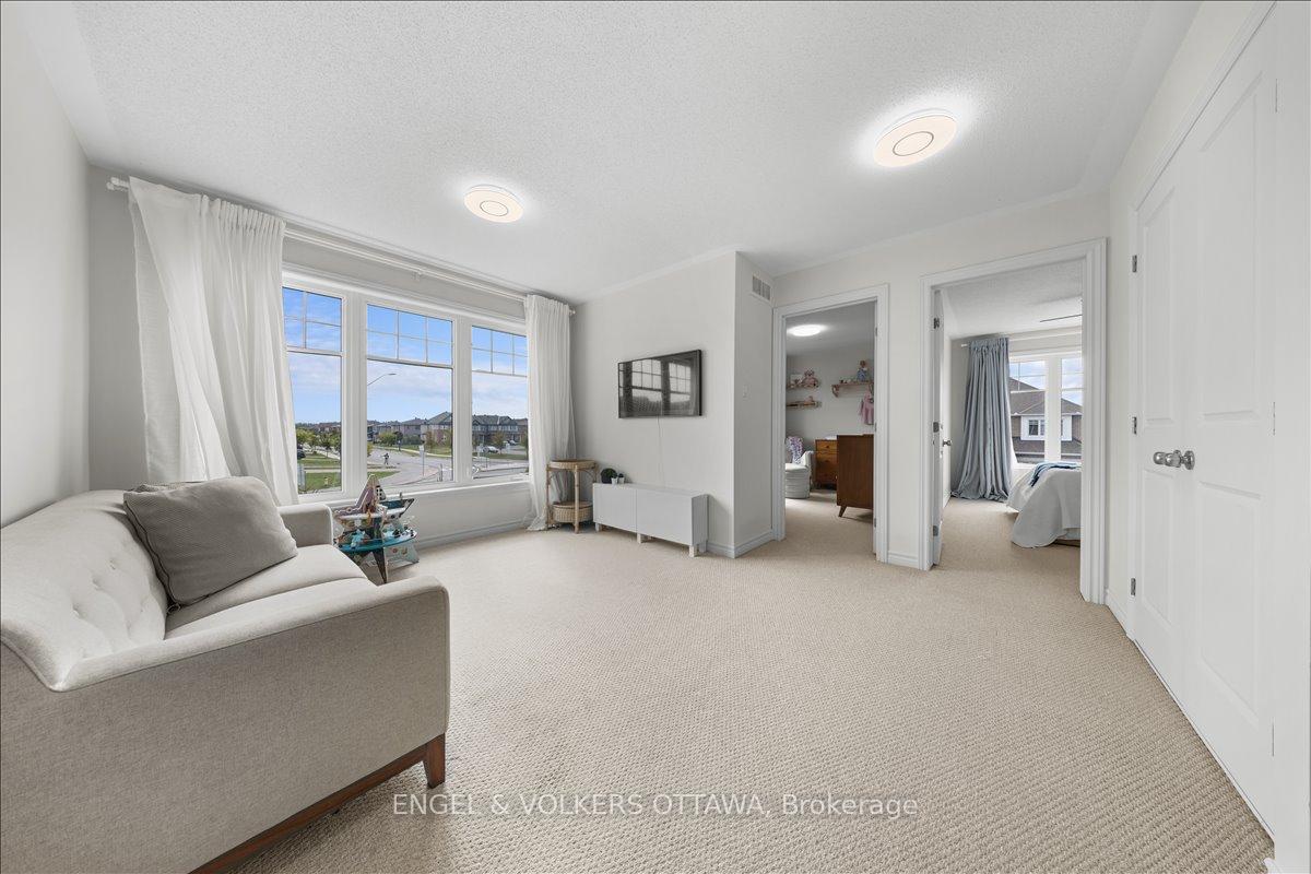 Photo 17 of 501 Strasbourg Street, Ottawa, Avalon West — HOMEH