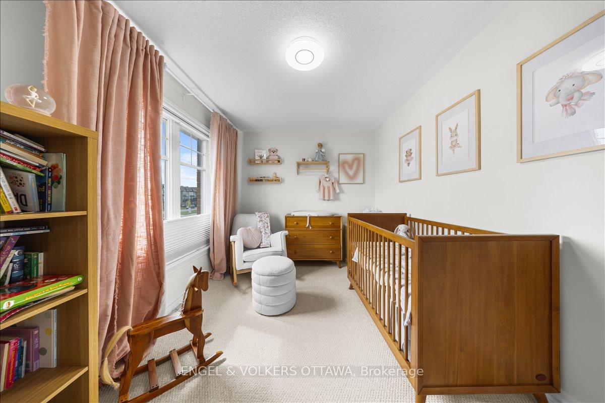 Photo 20 of 501 Strasbourg Street, Ottawa, Avalon West — HOMEH