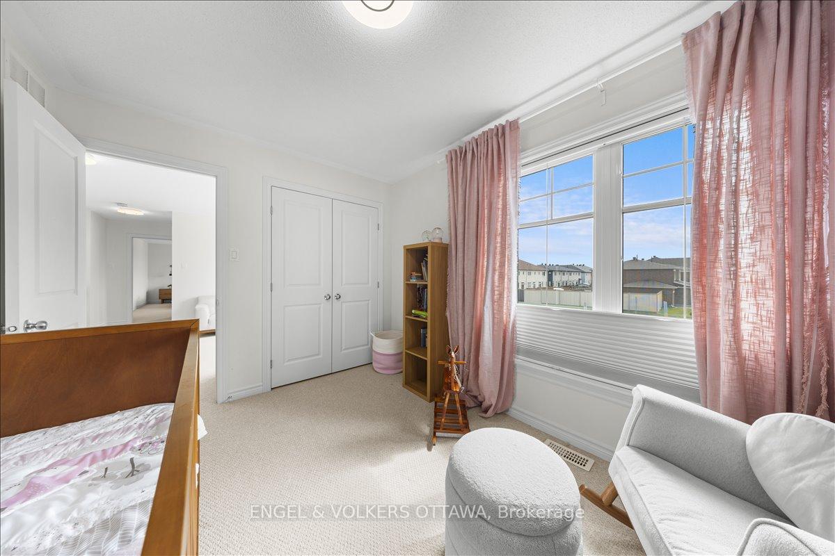 Photo 21 of 501 Strasbourg Street, Ottawa, Avalon West — HOMEH
