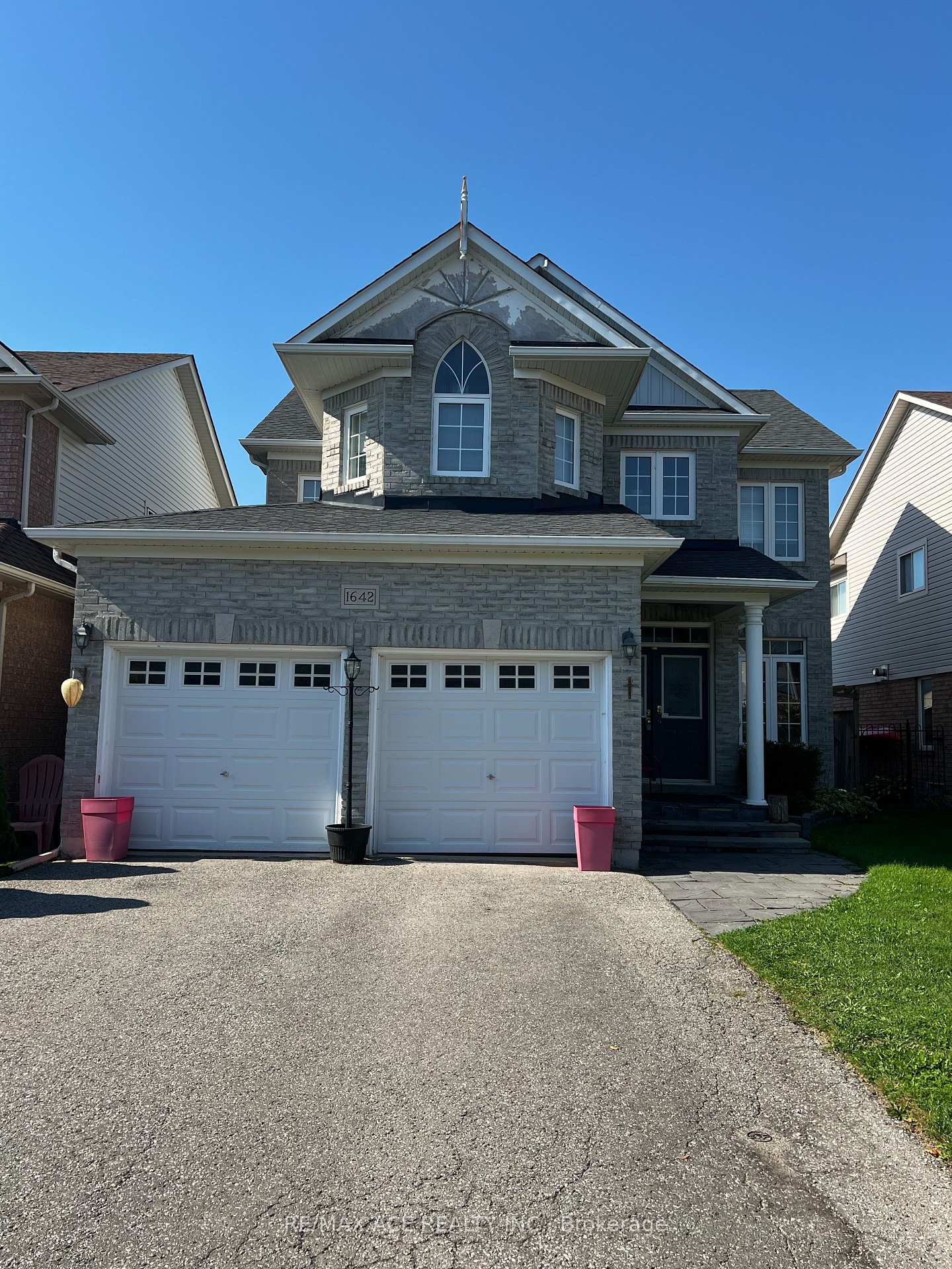 Photo 1 of 1642 Sherbrook Drive, Oshawa, Samac — HOMEH