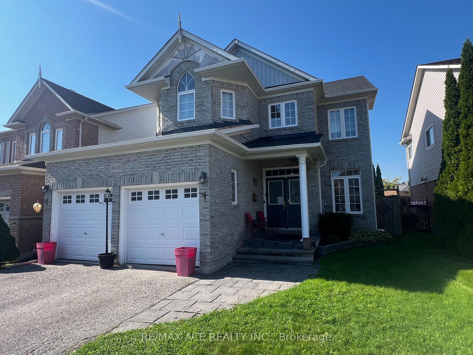Photo 3 of 1642 Sherbrook Drive, Oshawa, Samac — HOMEH