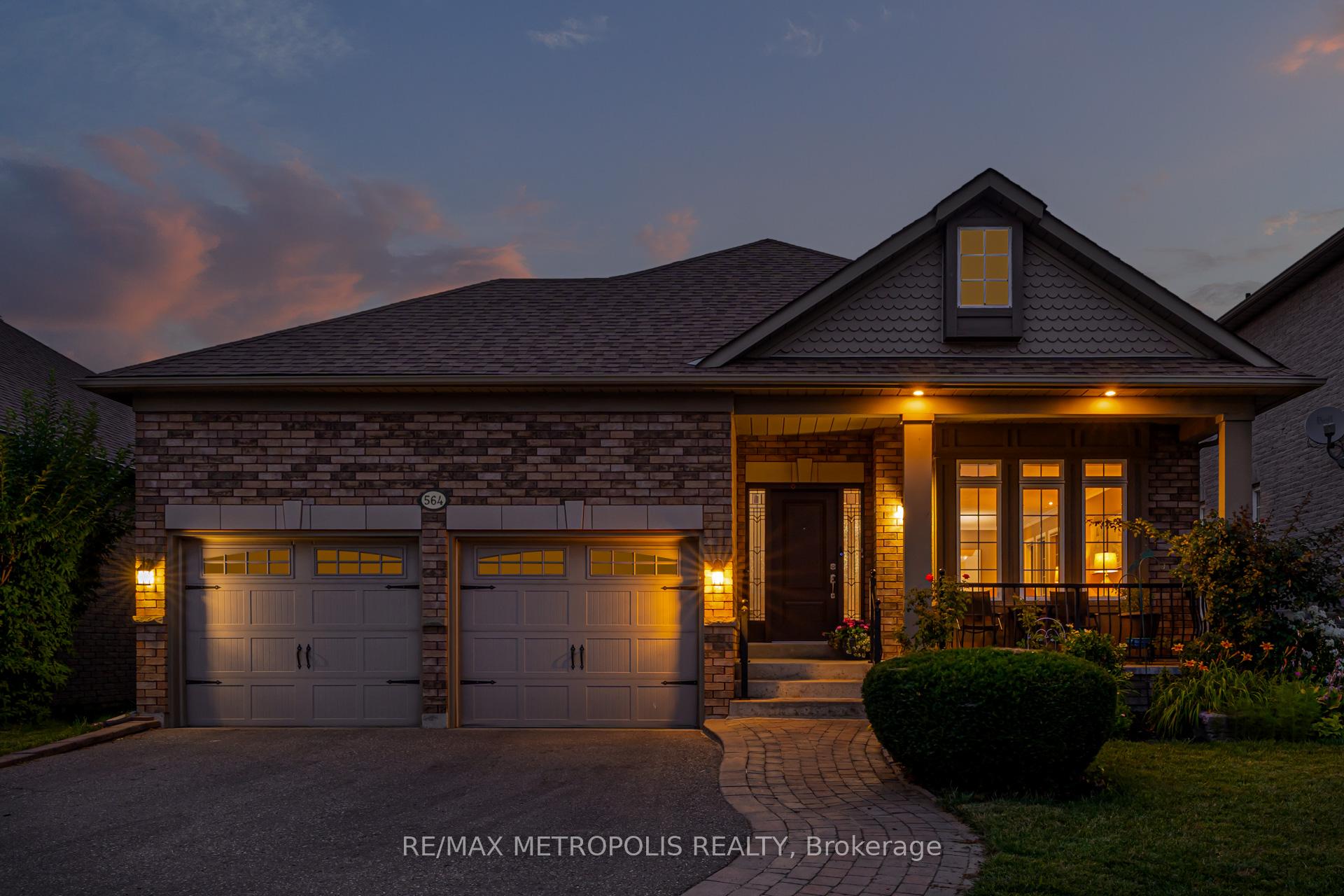 Front of 564 Blackwood Boulevard