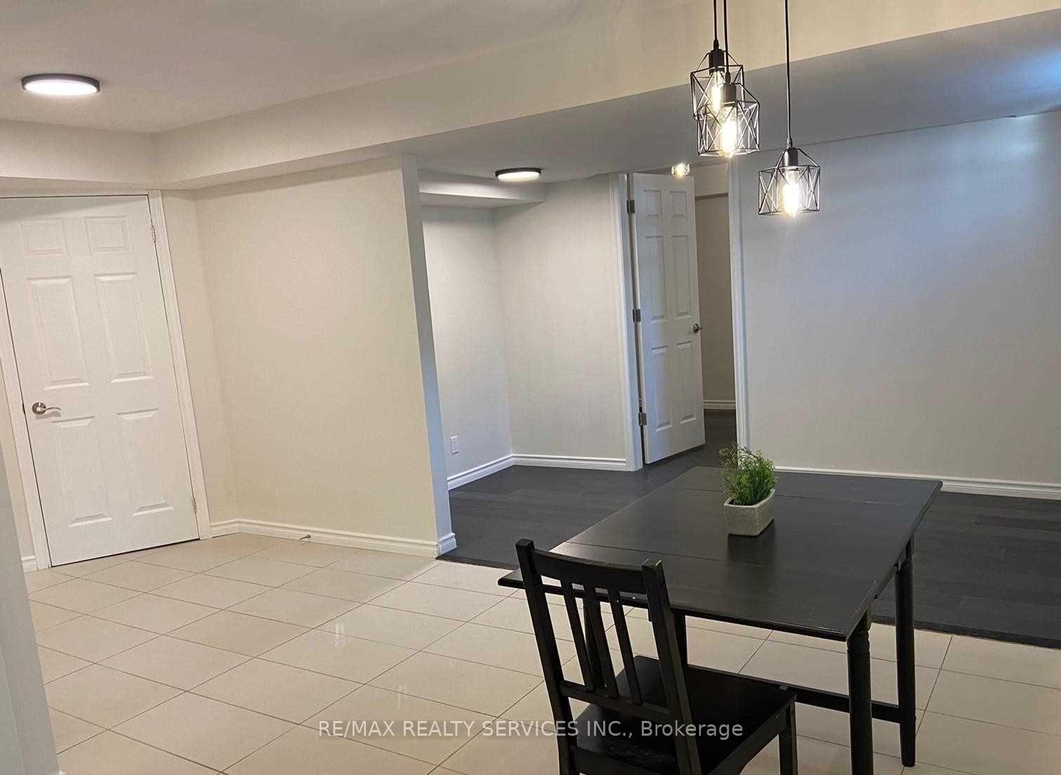 Photo 4 of Unit Lower, 263 Holloway Terrace, Milton, Scott — HOMEH