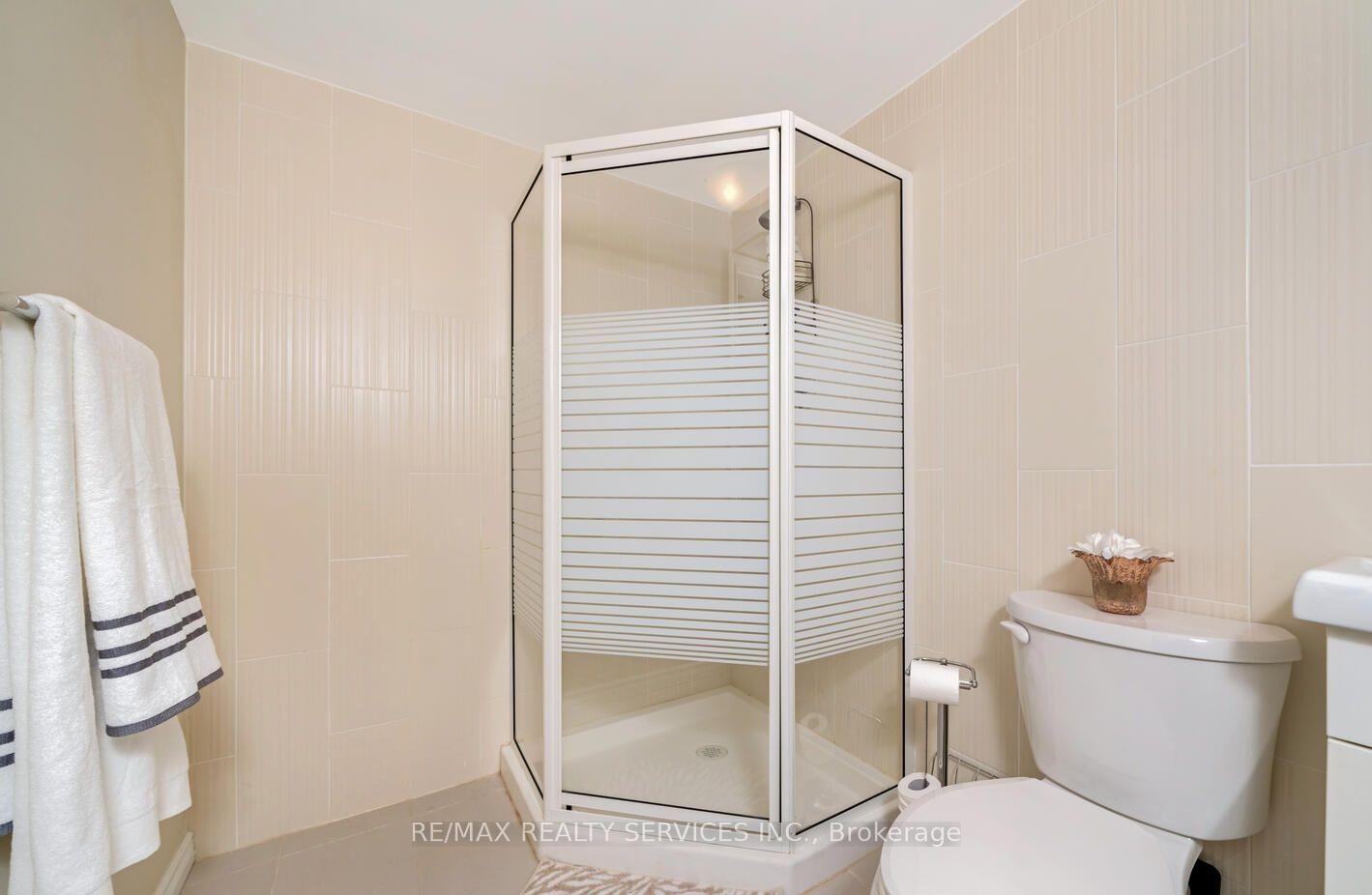 Photo 8 of Unit Lower, 263 Holloway Terrace, Milton, Scott — HOMEH