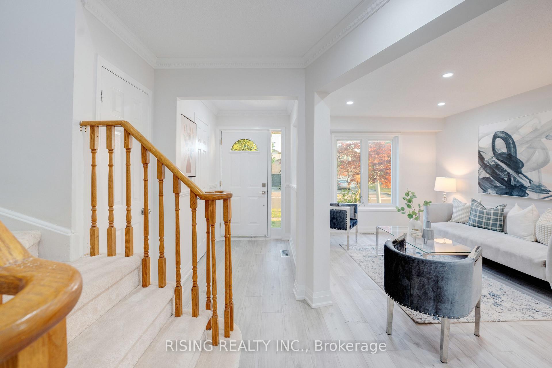 Photo 8 of 882 Renaissance Drive, Oshawa, Lakeview — HOMEH