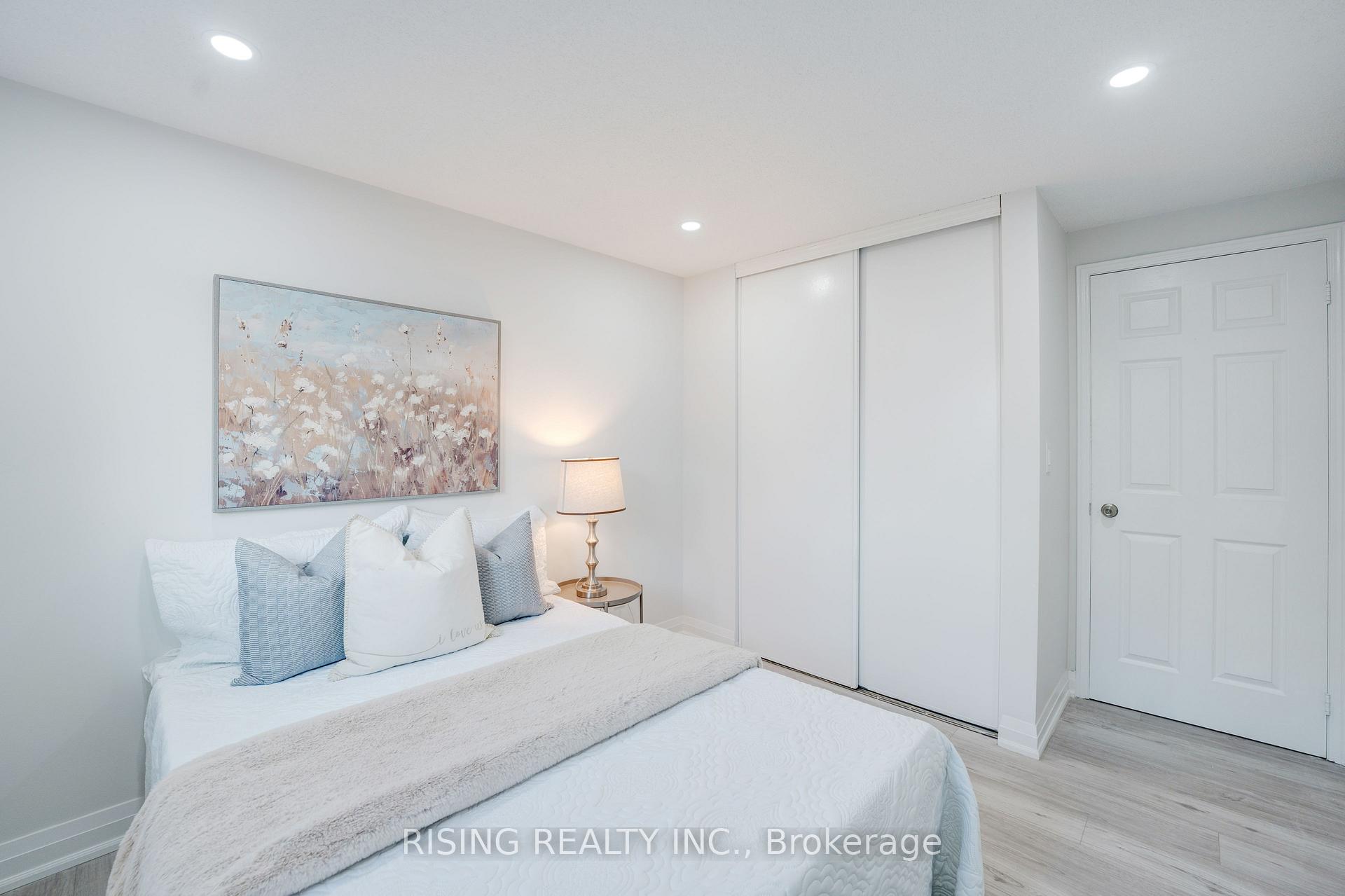 Photo 19 of 882 Renaissance Drive, Oshawa, Lakeview — HOMEH