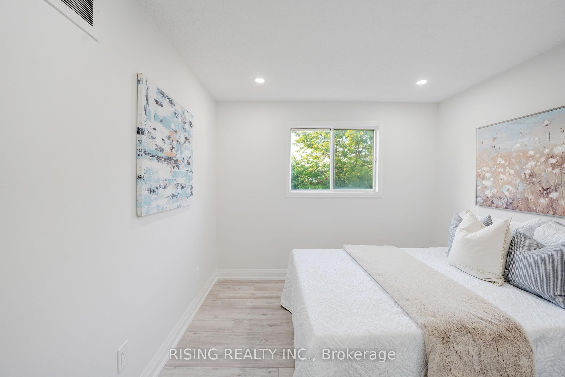 Photo 20 of 882 Renaissance Drive, Oshawa, Lakeview — HOMEH