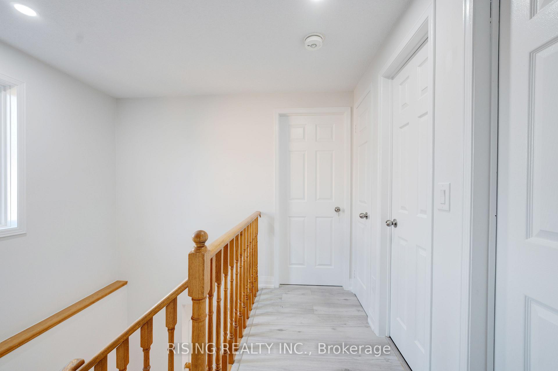 Photo 33 of 882 Renaissance Drive, Oshawa, Lakeview — HOMEH