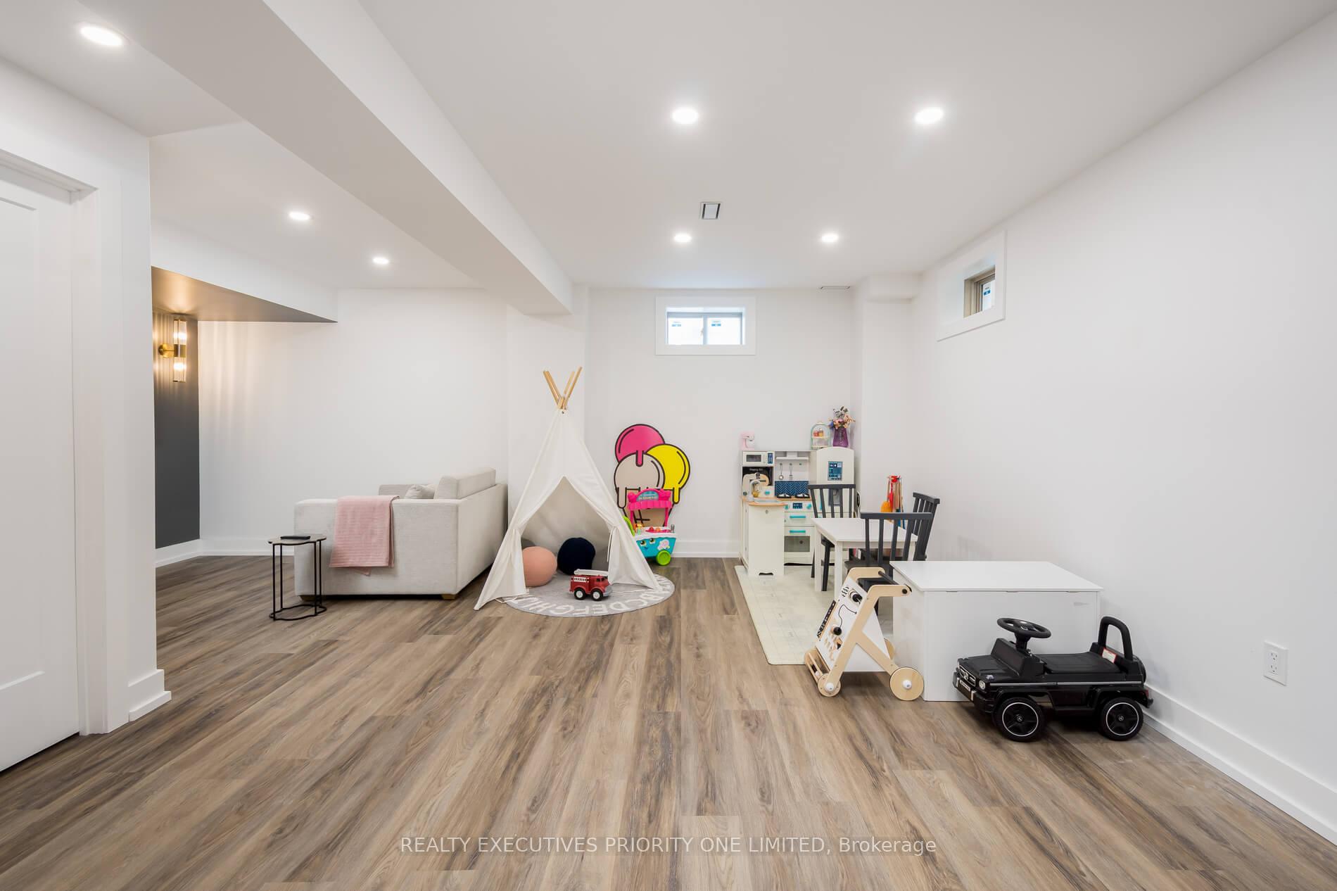 Photo 26 of 49 Prady Lane, New Tecumseth, Tottenham — HOMEH