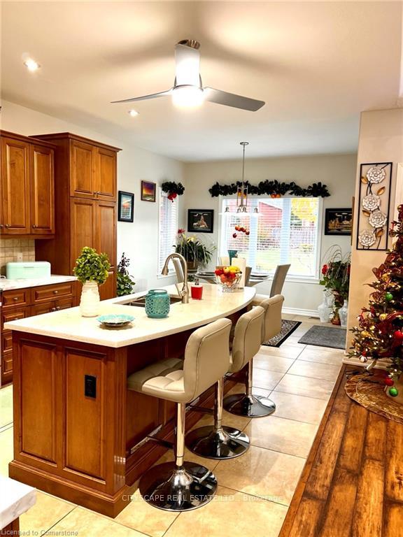 Photo 8 of 159 Victoria Street N, Norfolk, Simcoe — HOMEH